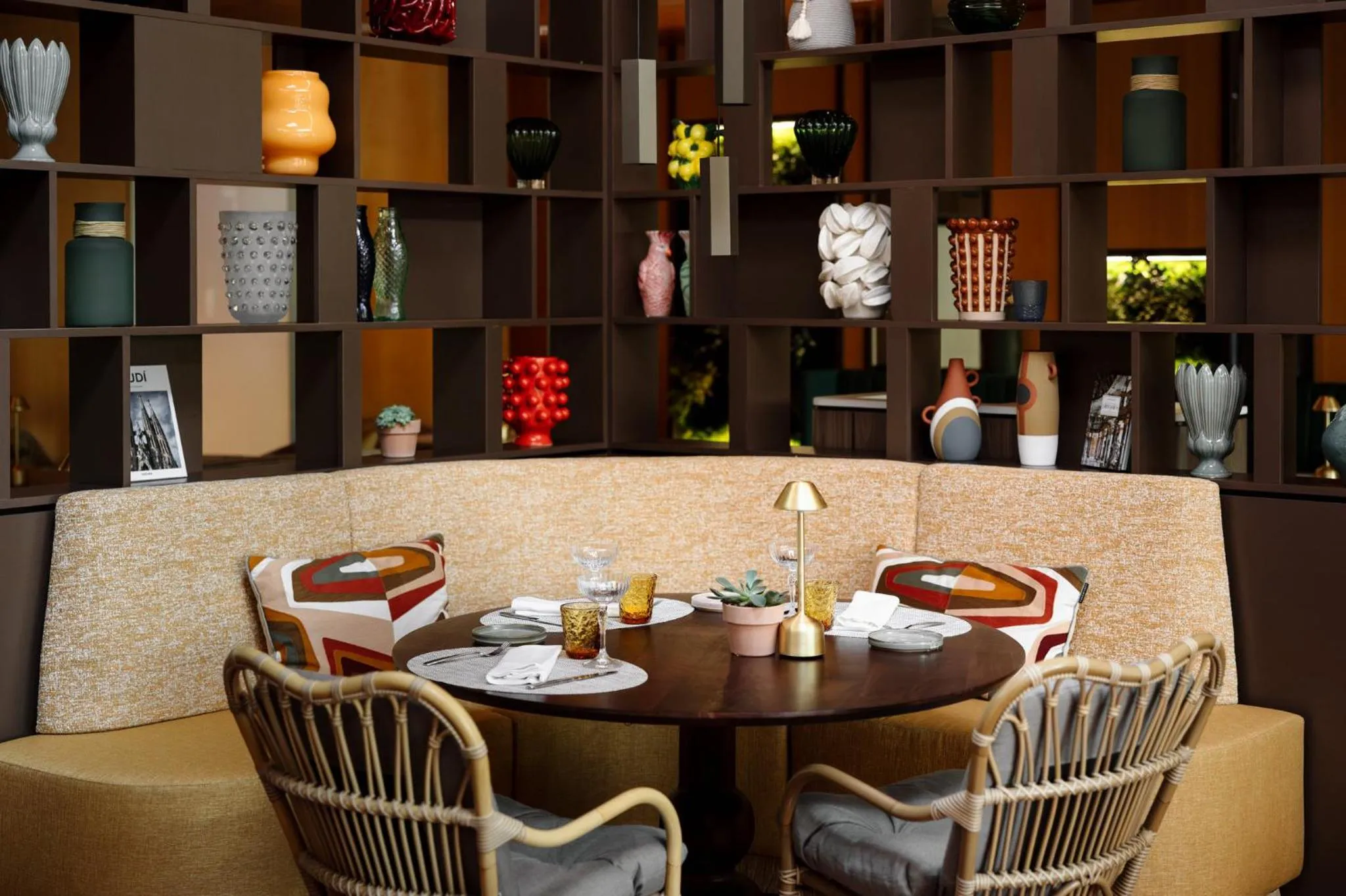 Restaurant/places to eat in voco Madrid Retiro by IHG