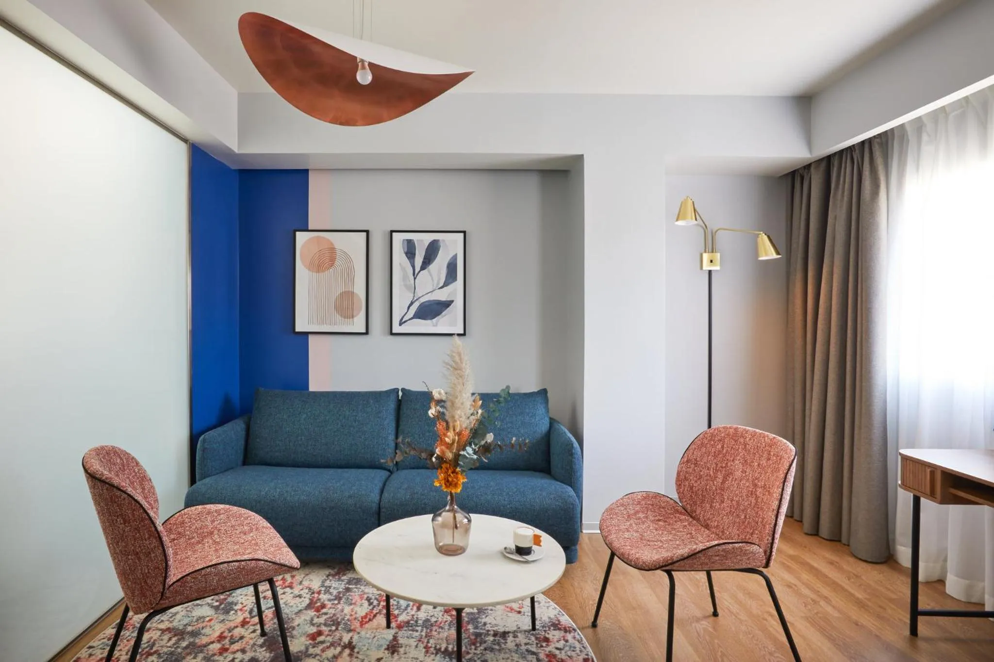 Photo of the whole room in voco Madrid Retiro by IHG