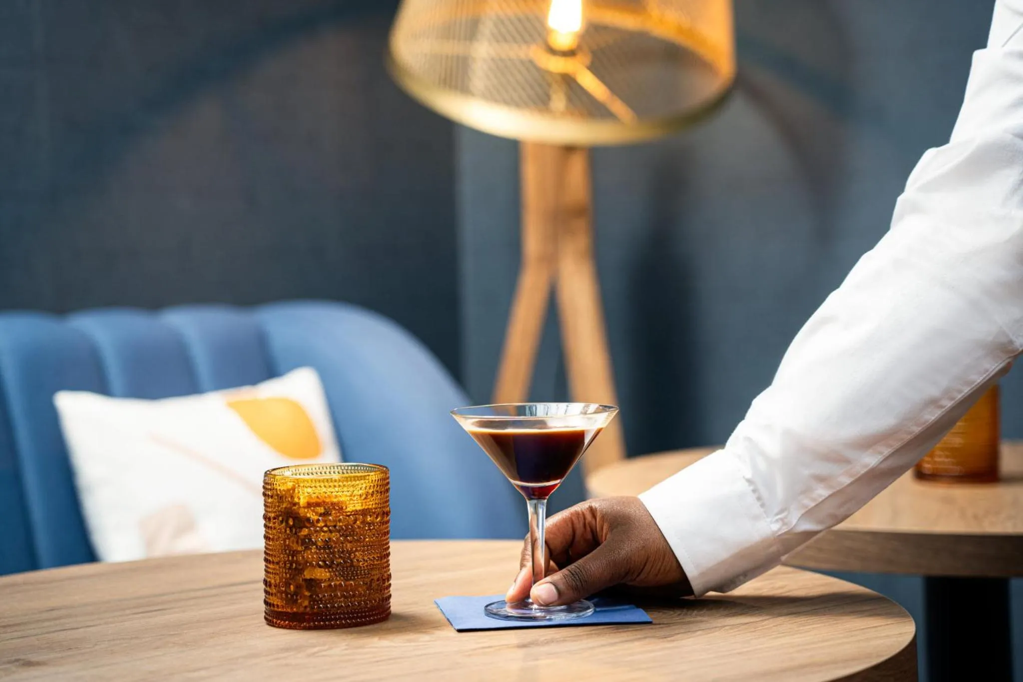 Lounge or bar in voco Madrid Retiro by IHG