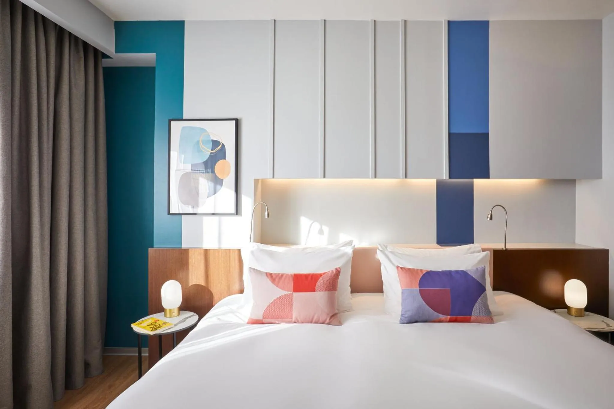 Photo of the whole room, Bed in voco Madrid Retiro by IHG