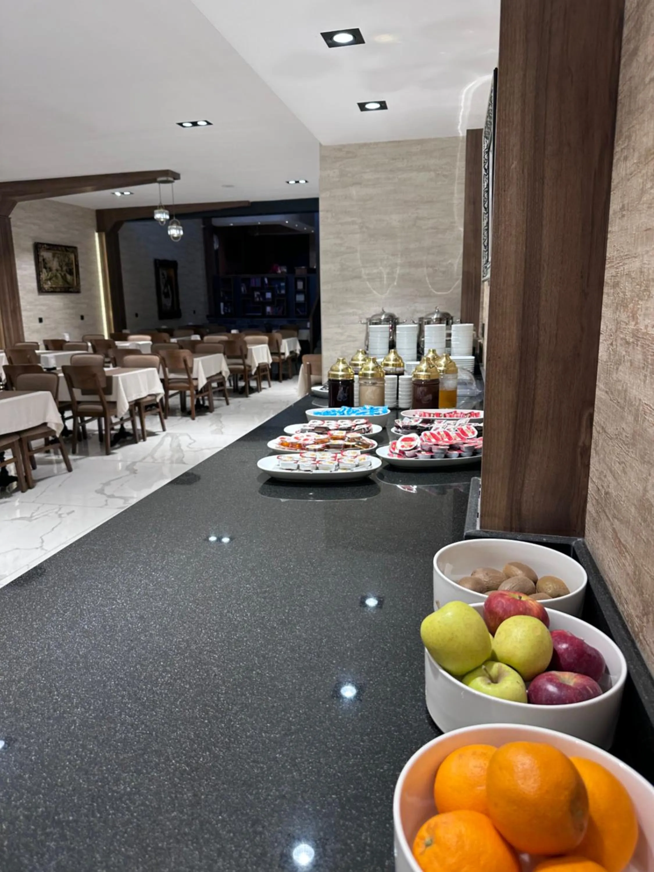 Restaurant/places to eat in Özkaya hotel