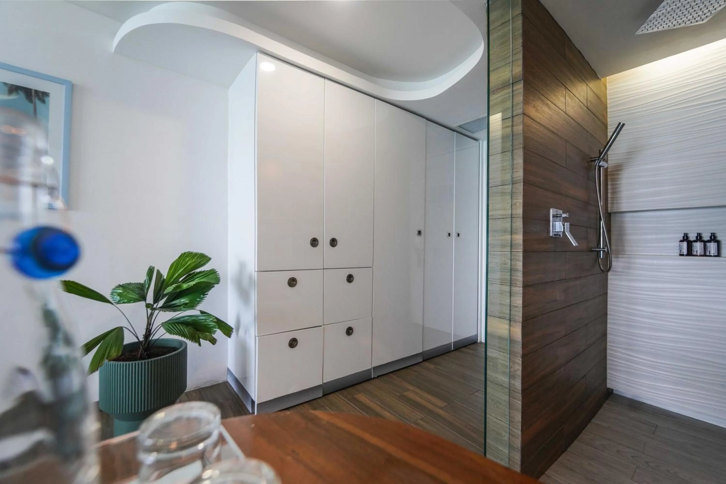 Shower in The Carmen Hotel - Ocean Front