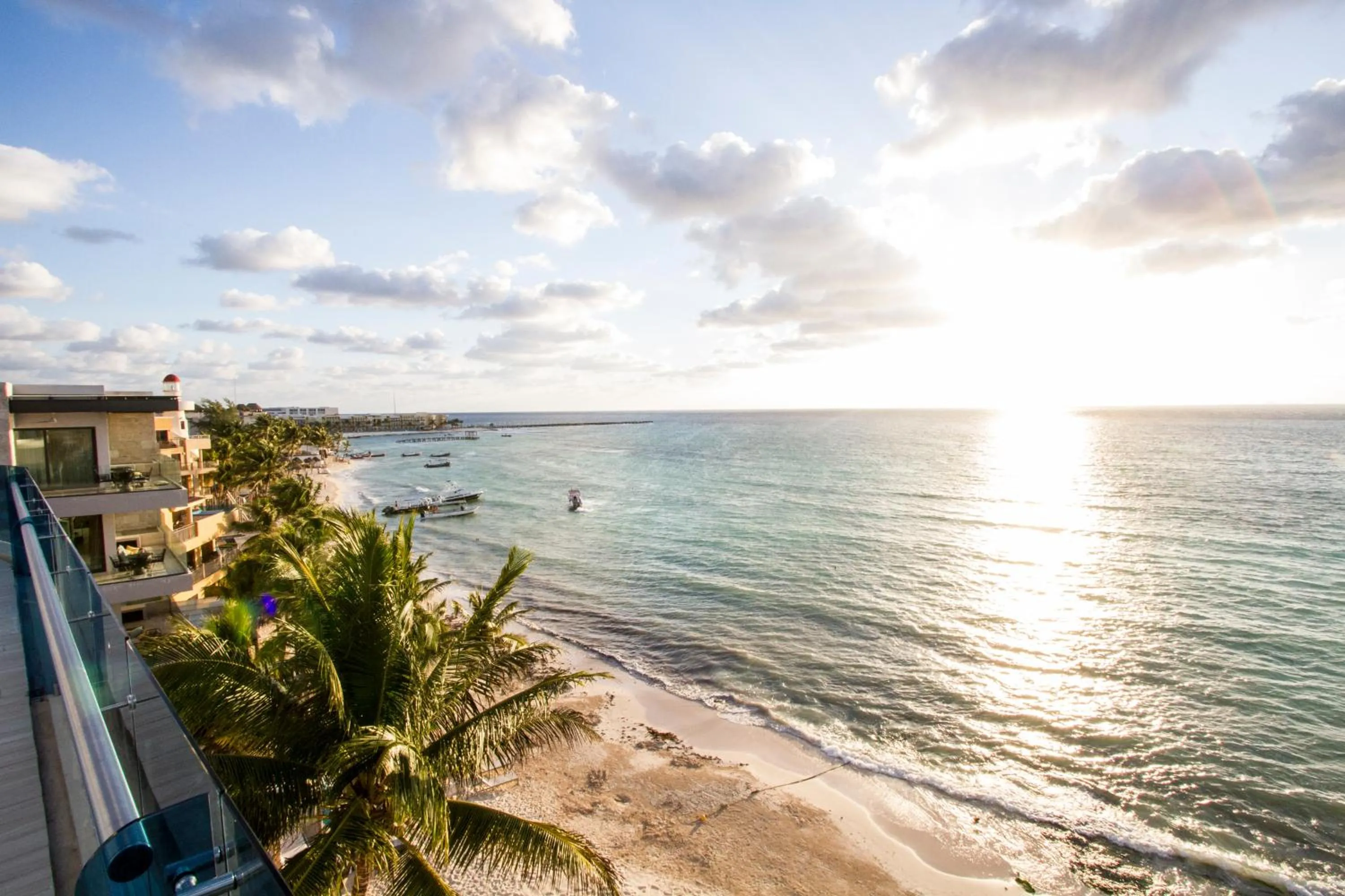 Day in The Carmen Hotel - Ocean Front
