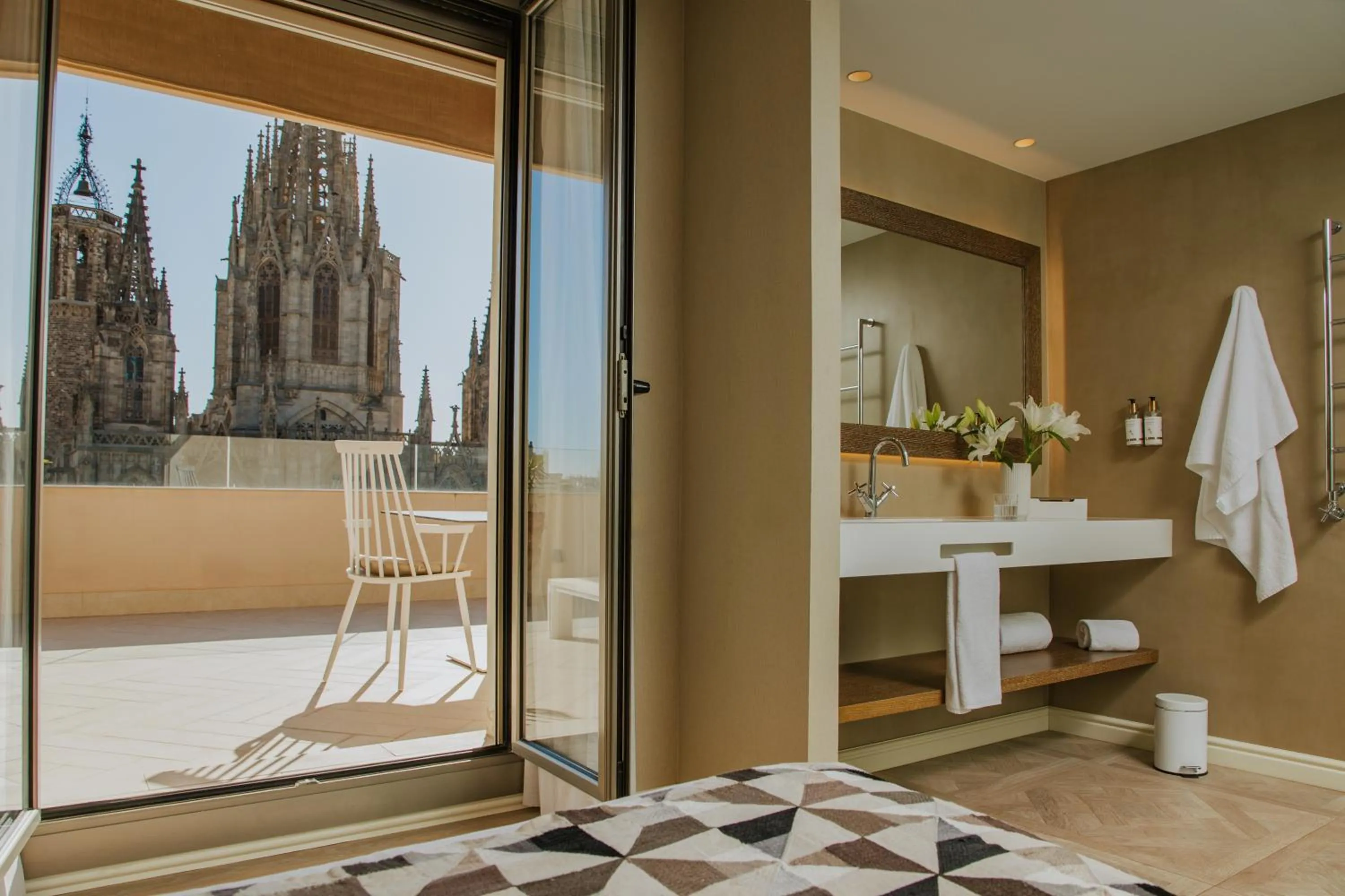 Property building in Lamaro Hotel Barcelona - Preferred Hotels & Resorts - Lifestyle Collection