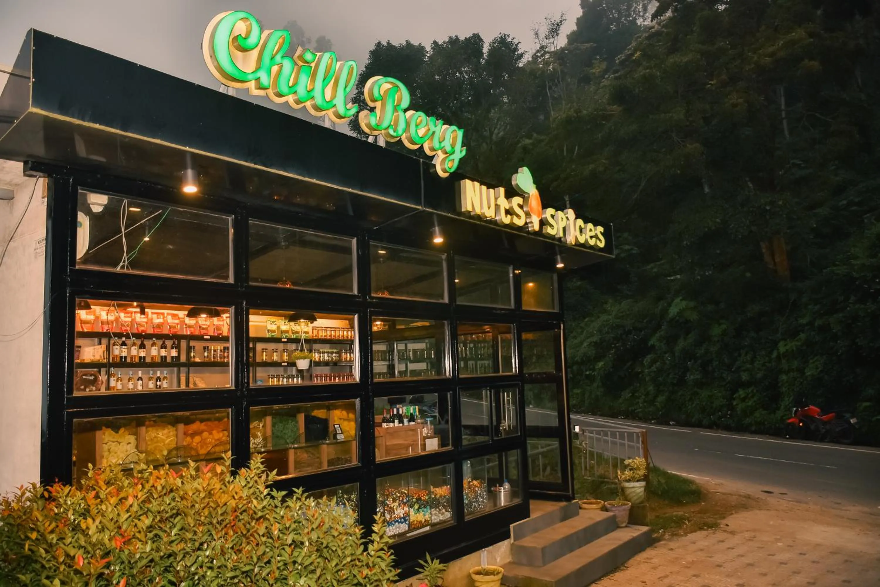 Shopping Area in Chill Berg Resort - Bodimettu