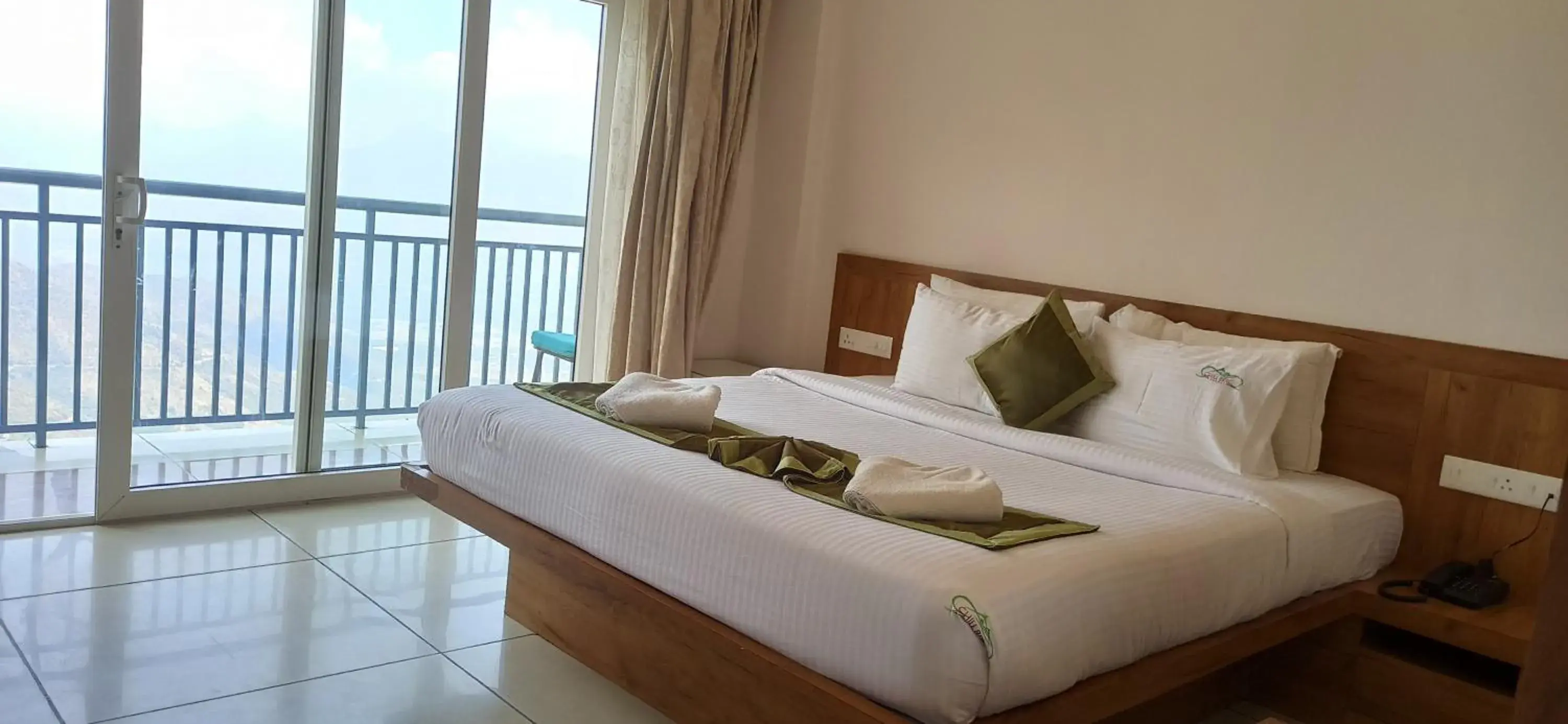 Deluxe Double Room with Balcony in Chill Berg Resort - Bodimettu Deluxe Double Room with Balcony in Chill Berg Resort - Bodimettu
