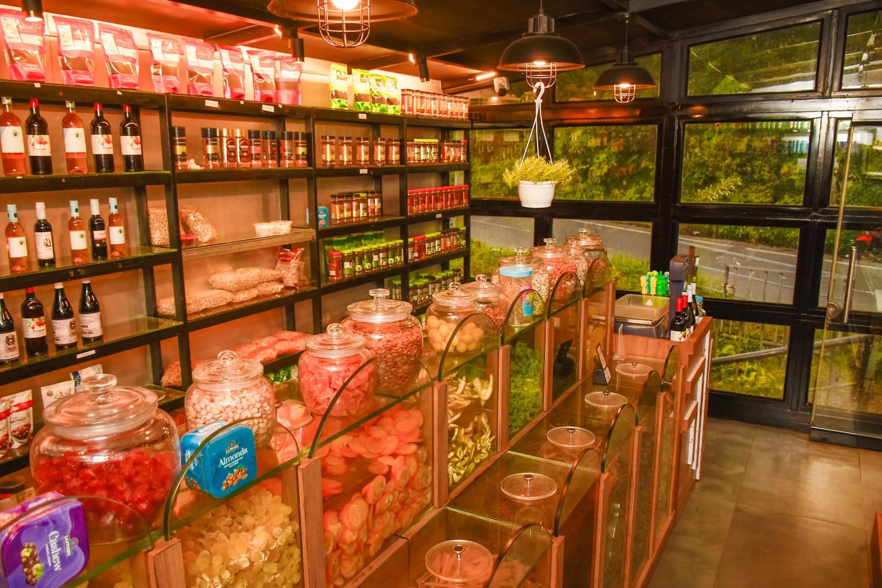 Shopping Area in Chill Berg Resort - Bodimettu