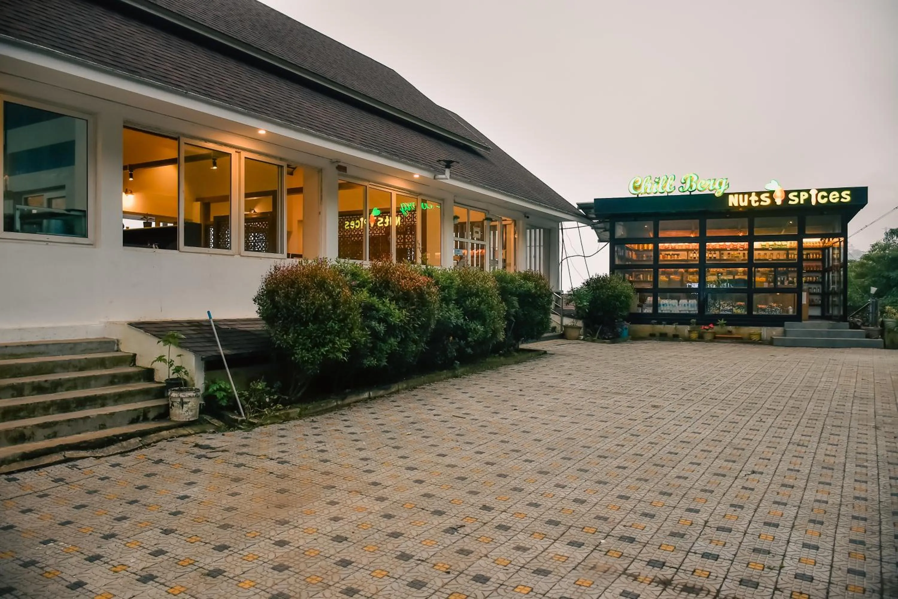 Parking in Chill Berg Resort - Bodimettu