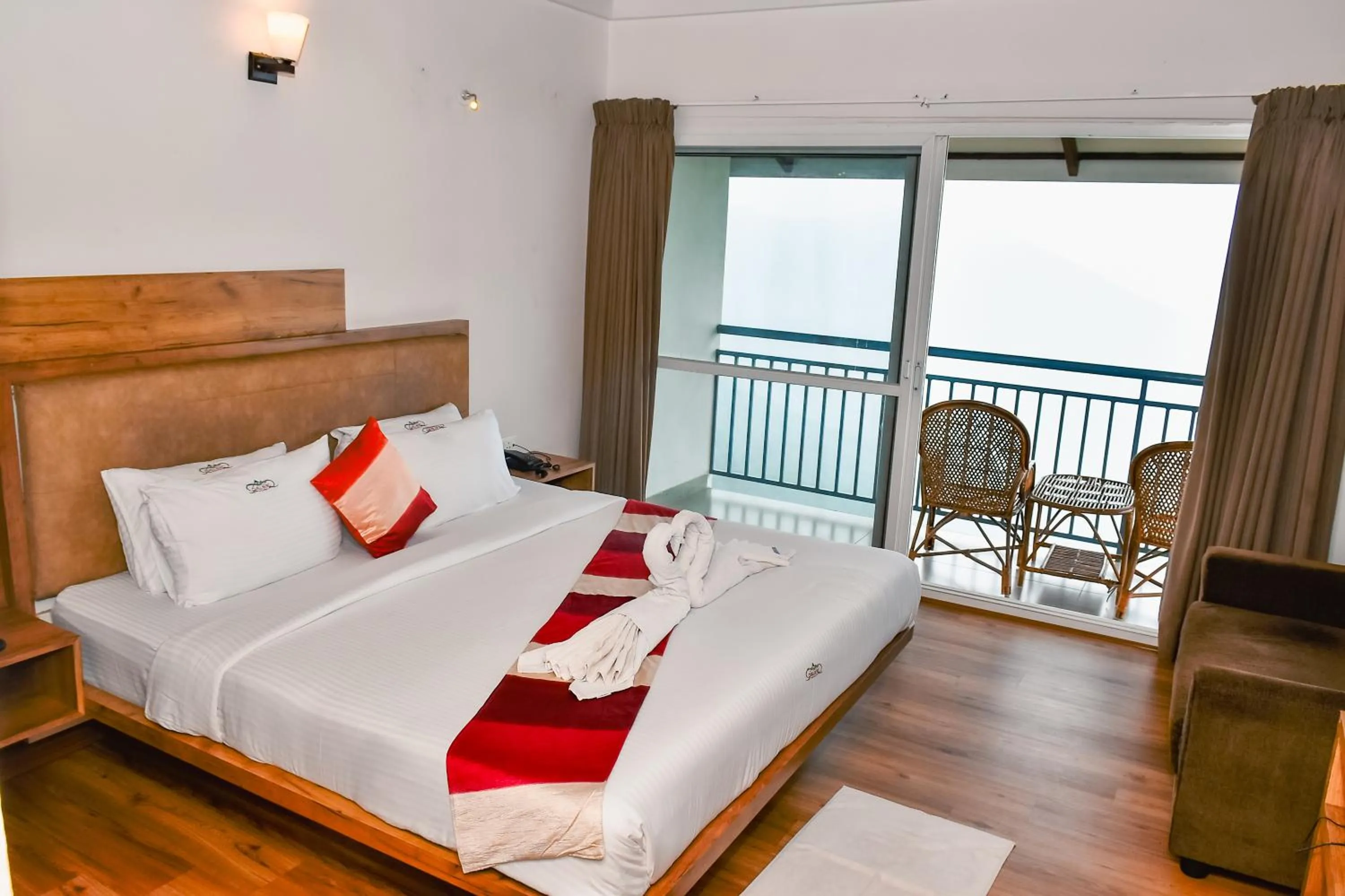 Photo of the whole room, Bed in Chill Berg Resort - Bodimettu