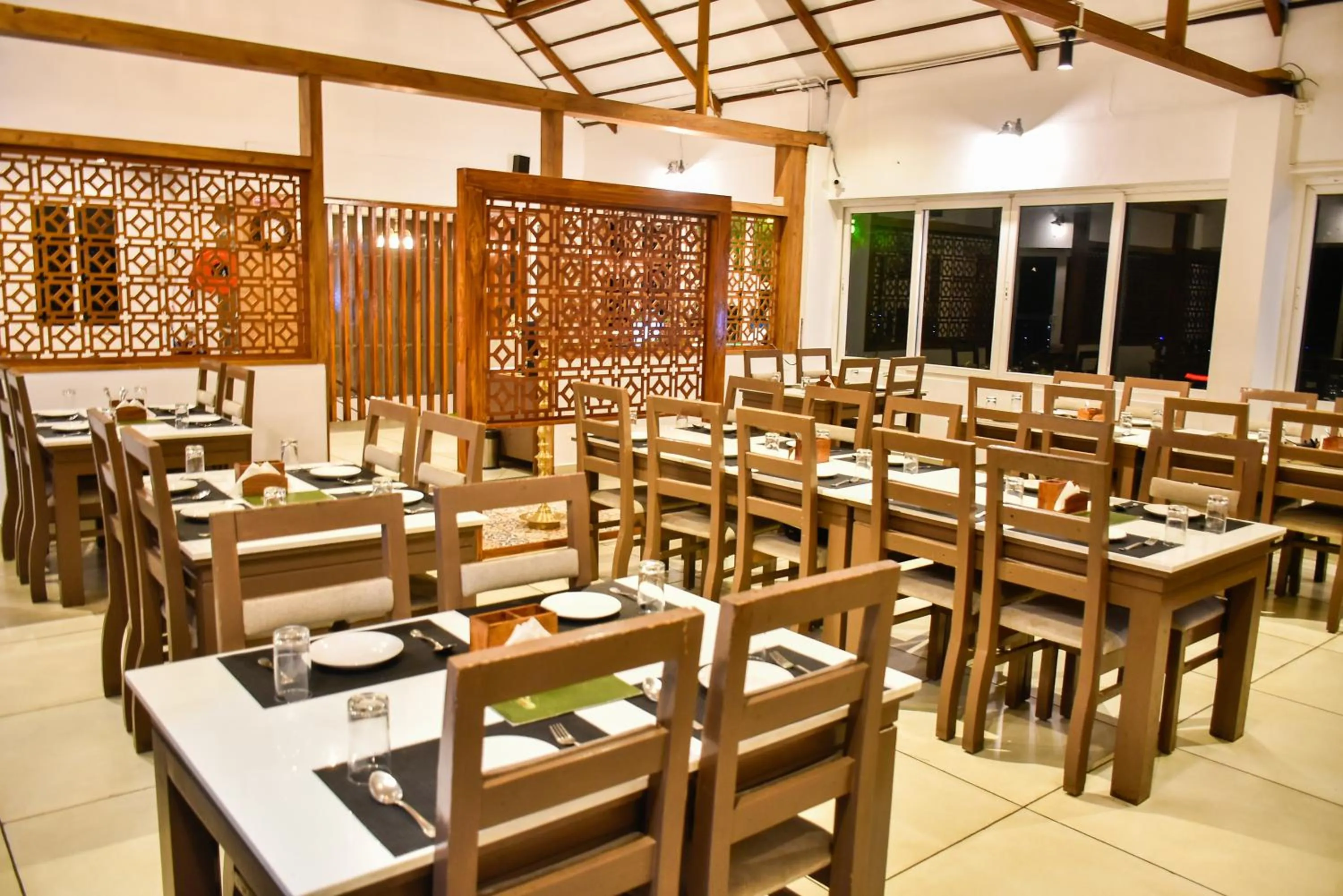 Restaurant/places to eat in Chill Berg Resort - Bodimettu