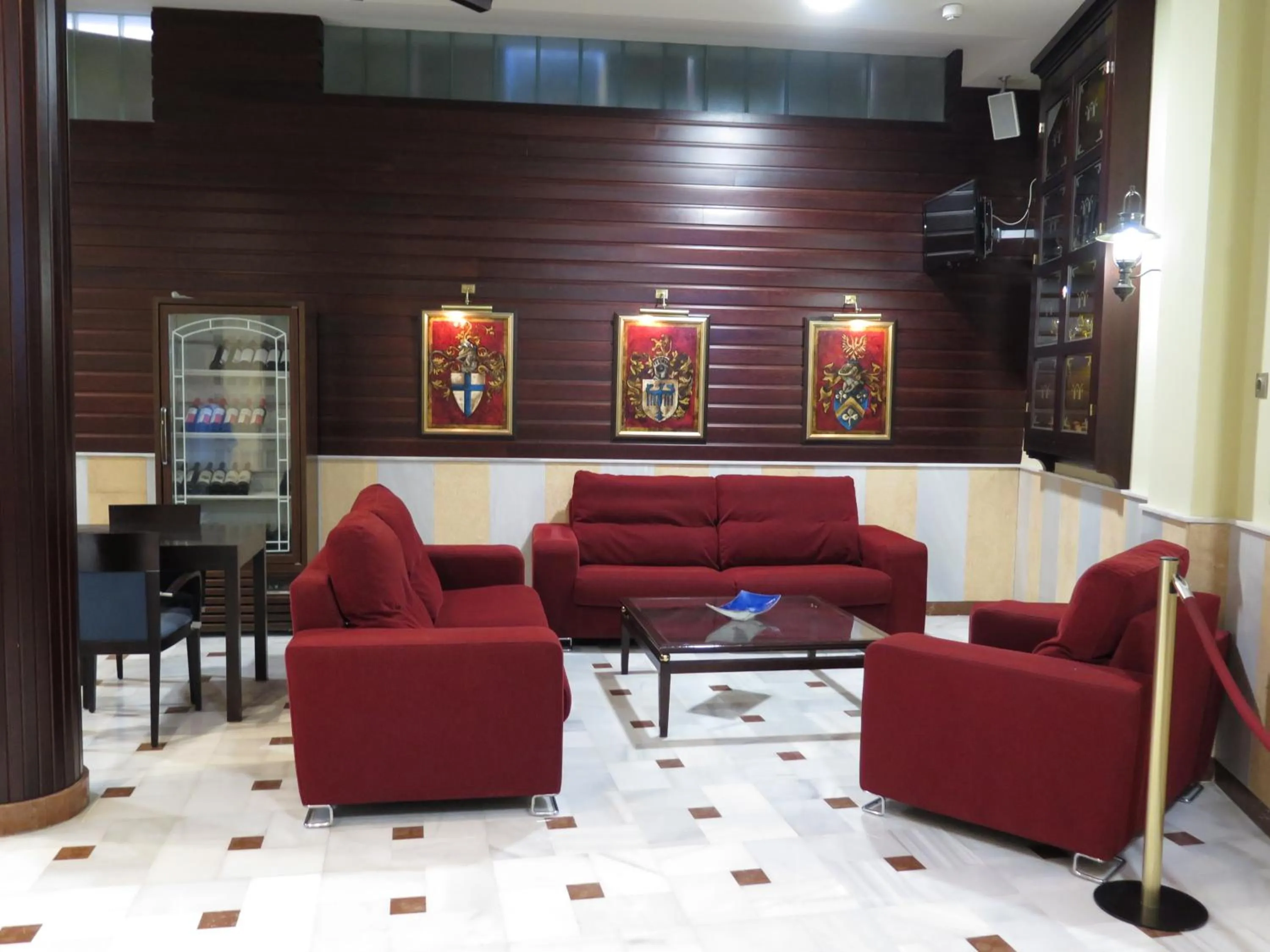 Restaurant/places to eat in Hotel Don Miguel Plaza