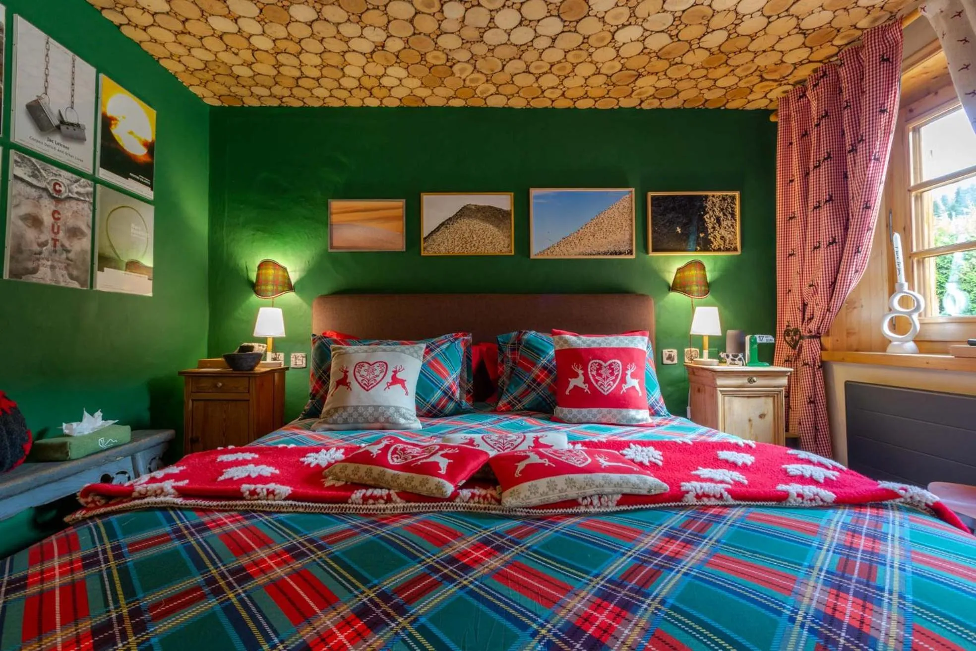 Bed in Magic Megève Bois