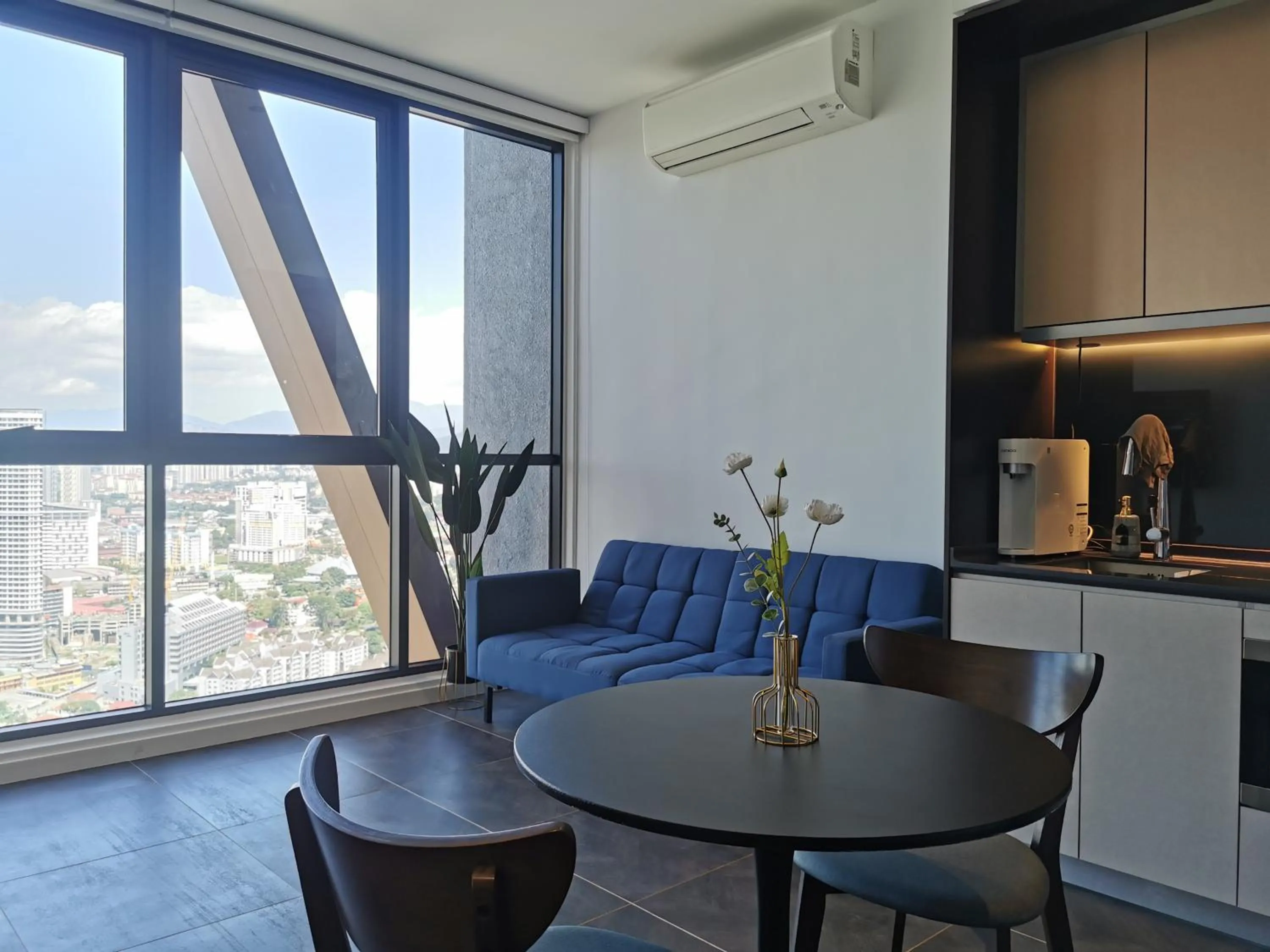 Scarletz Suites KLCC by De Harlequins Guesthouse