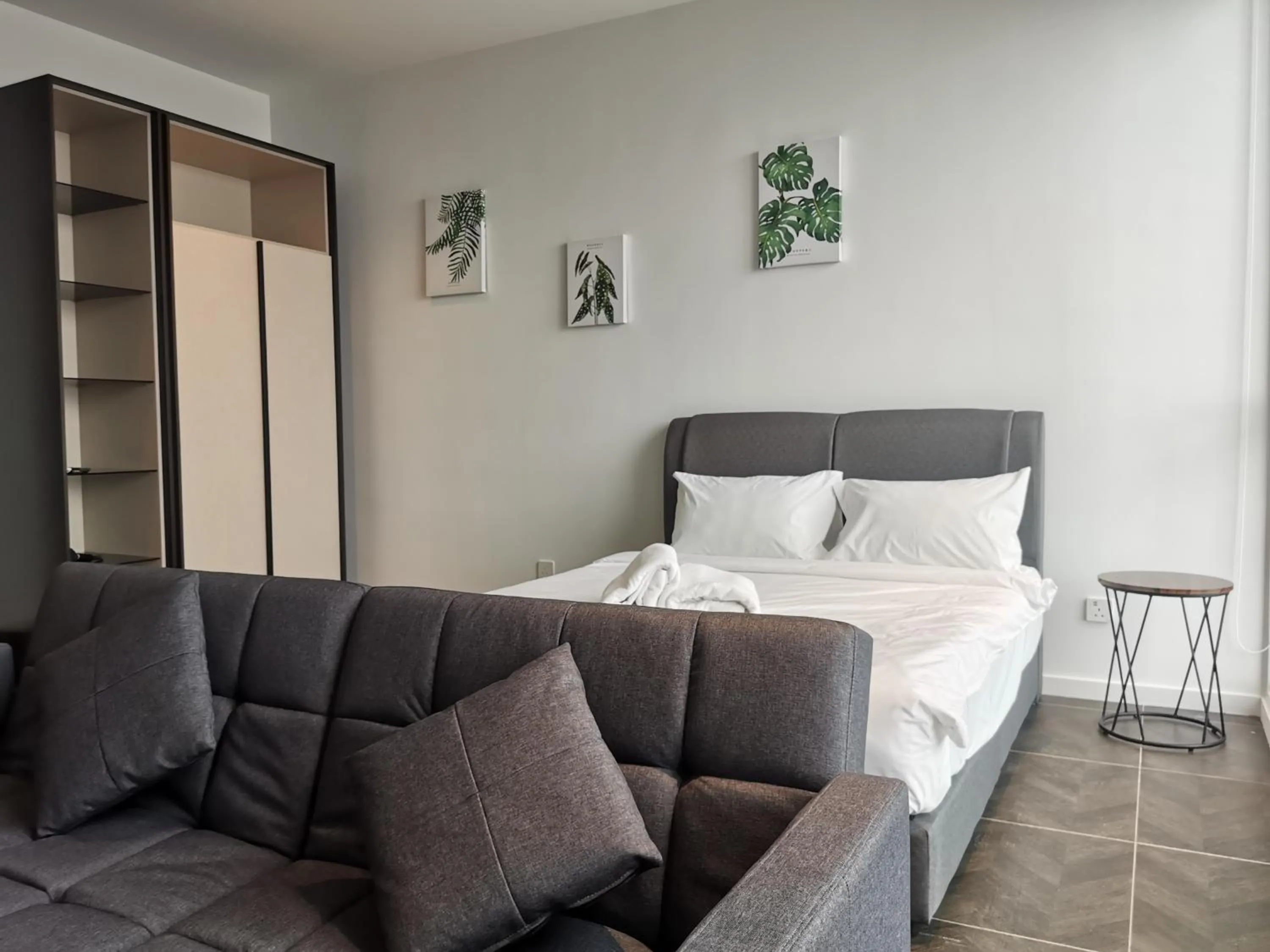 Bed in Scarletz Suites KLCC by De Harlequins Guesthouse