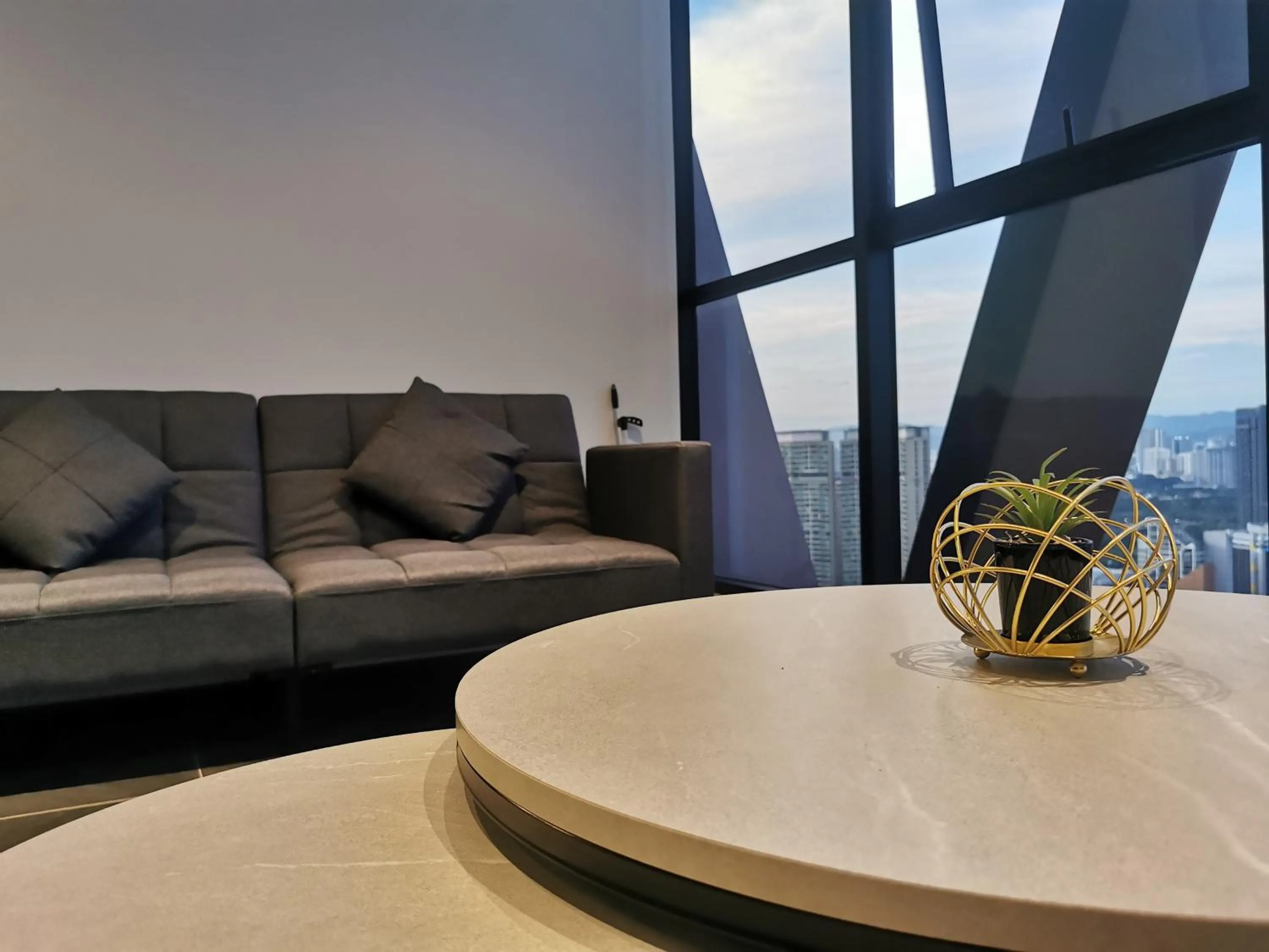 Scarletz Suites KLCC by De Harlequins Guesthouse