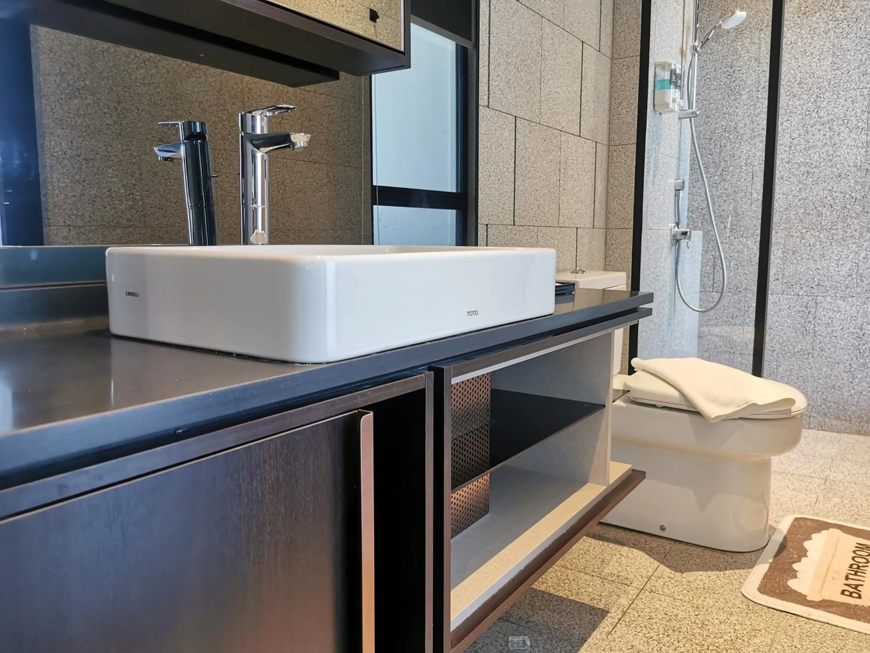 Scarletz Suites KLCC by De Harlequins Guesthouse