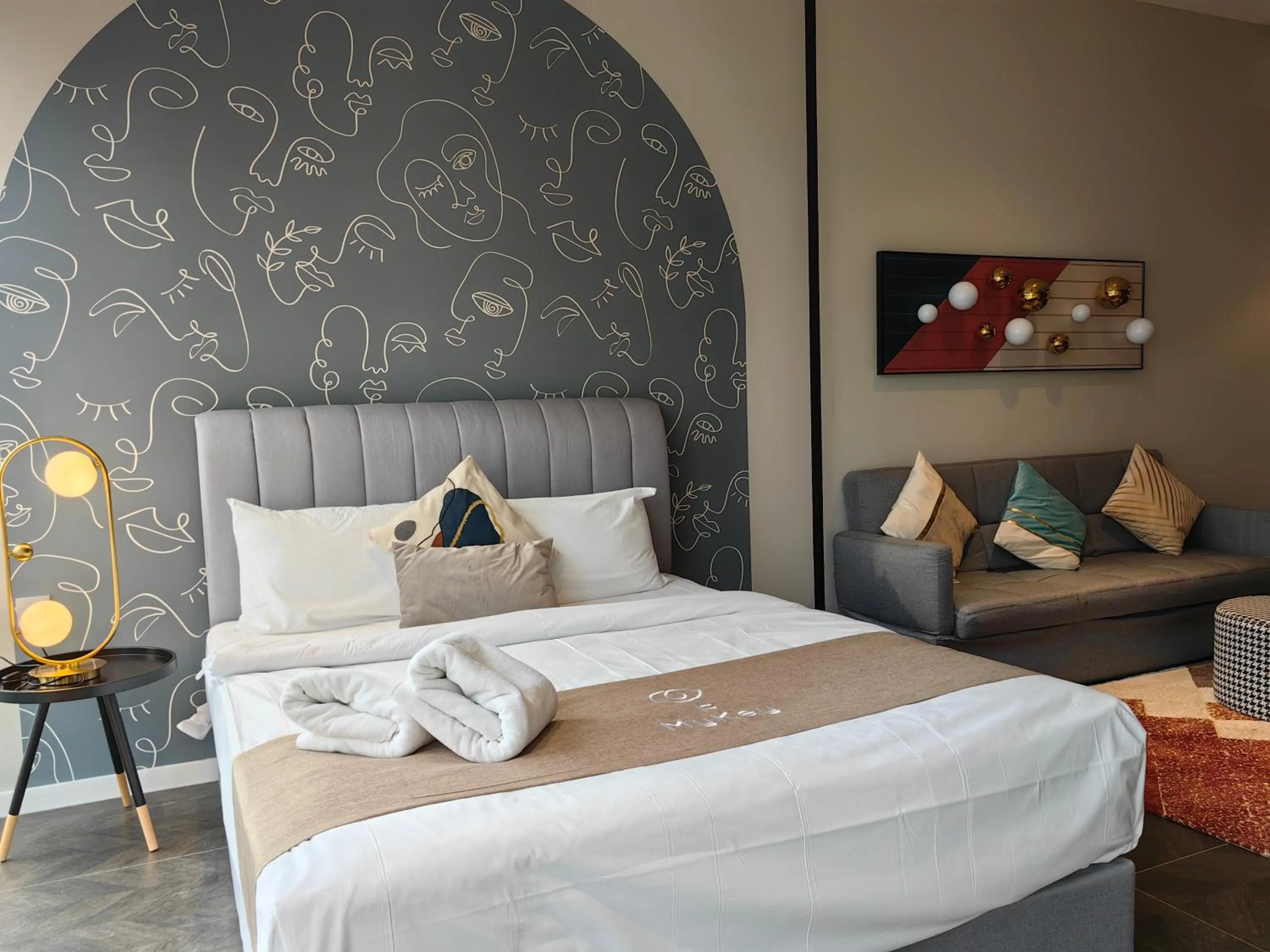 Bed in Scarletz Suites KLCC by De Harlequins Guesthouse