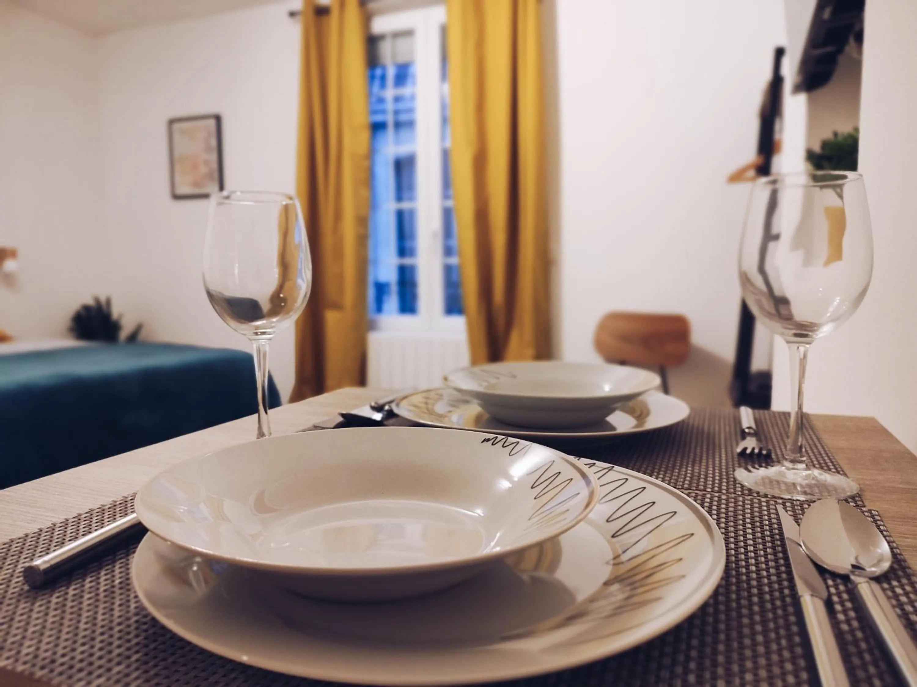 Dining area in Studios Lsquare Residence AFPA