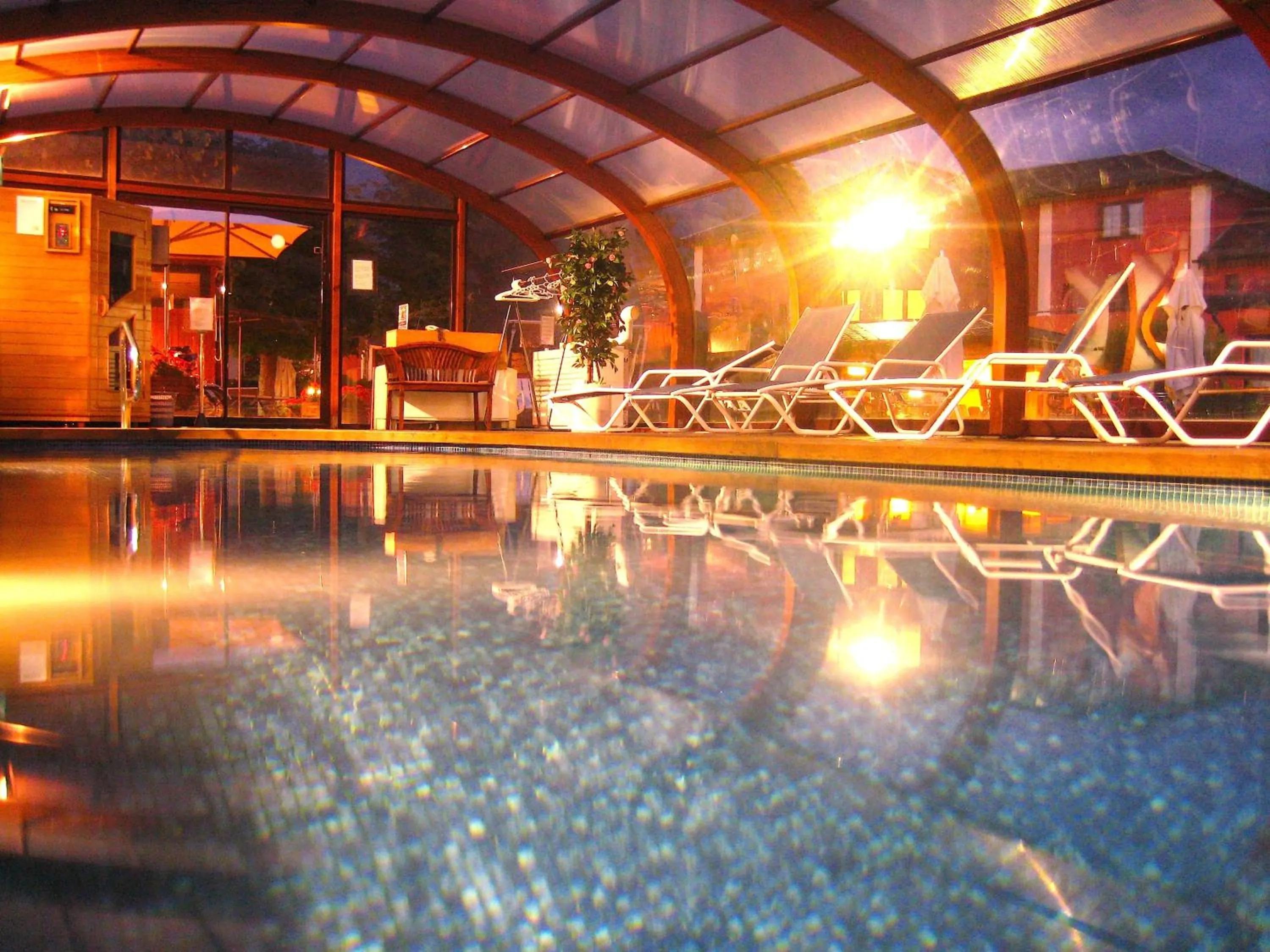 Night in Hotel Del Lago