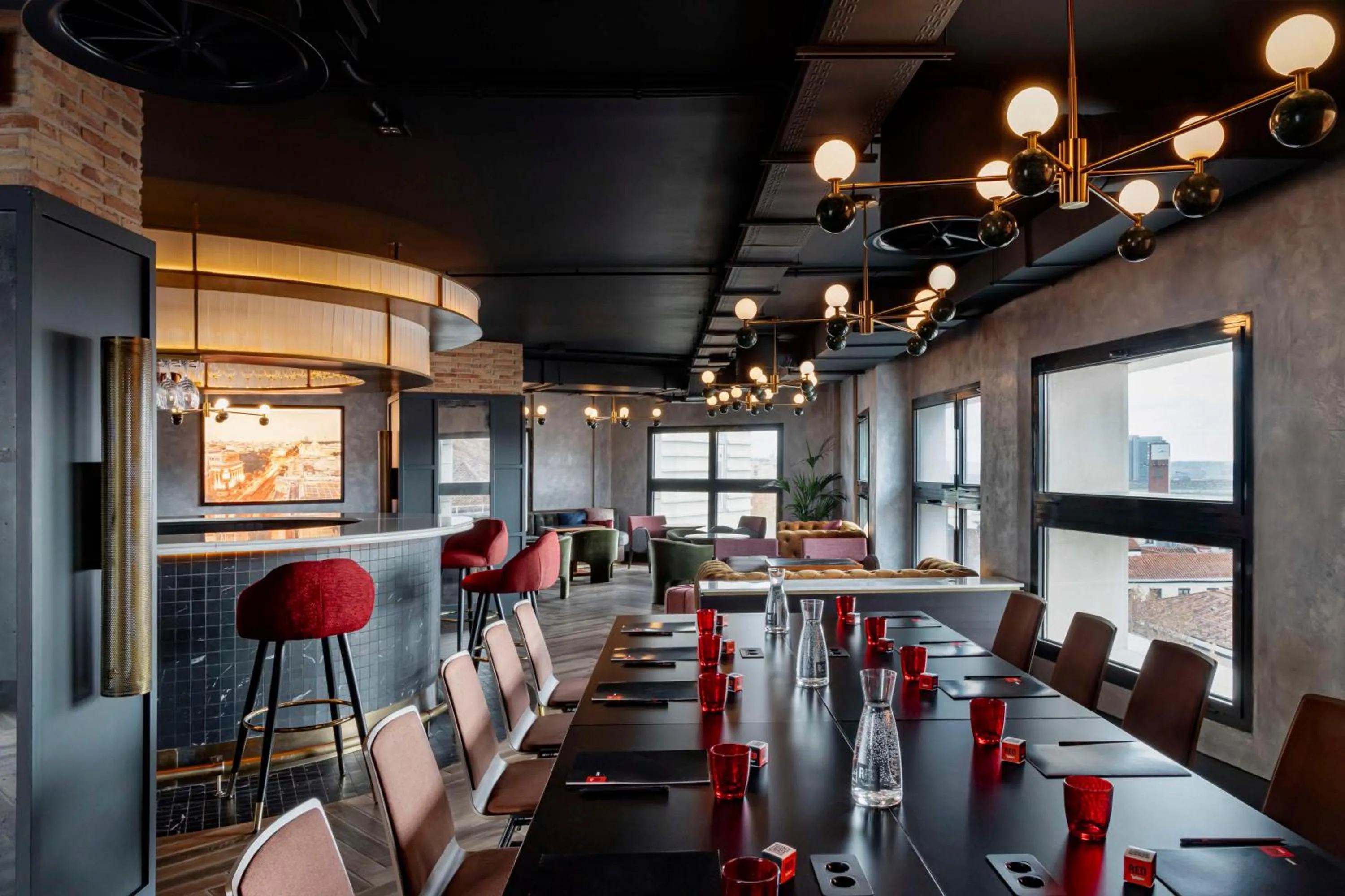 Meeting/conference room in Radisson RED Madrid