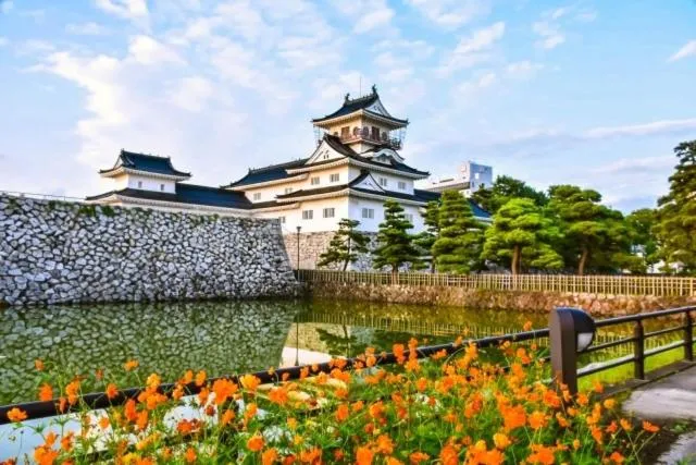 Nearby landmark in HOTEL VISCHIO TOYAMA