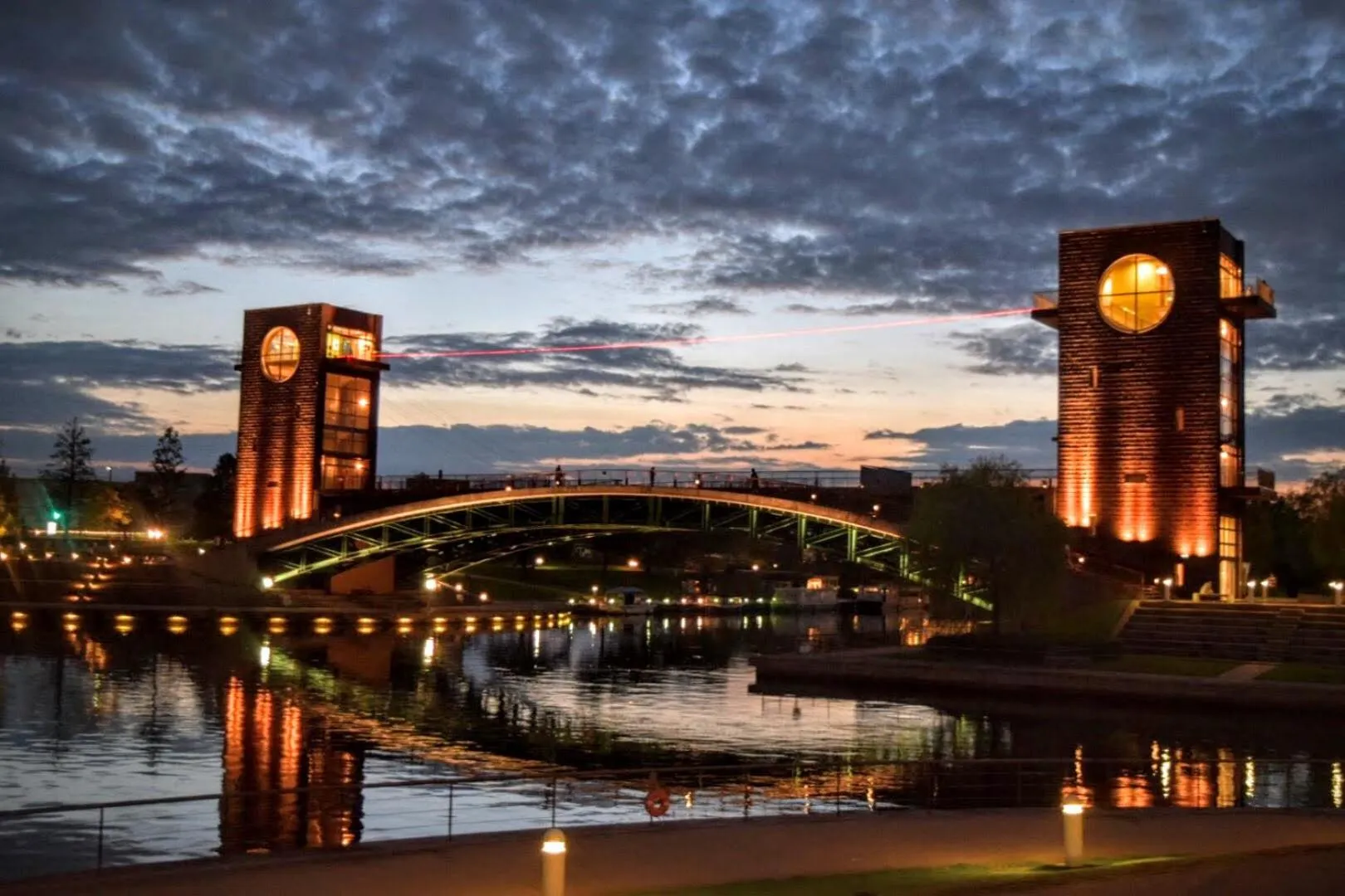 Nearby landmark in HOTEL VISCHIO TOYAMA