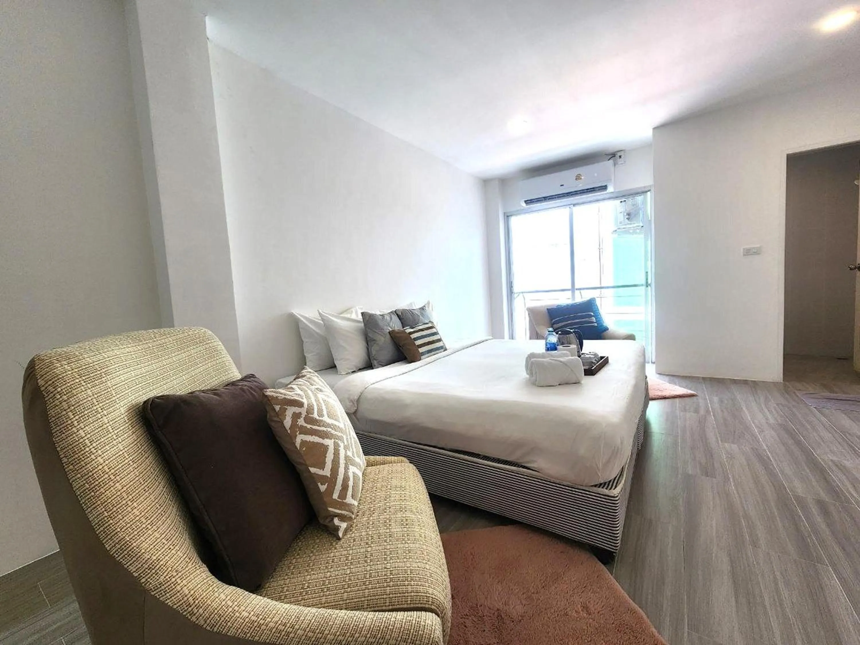 Bedroom in Patong Bay Inn