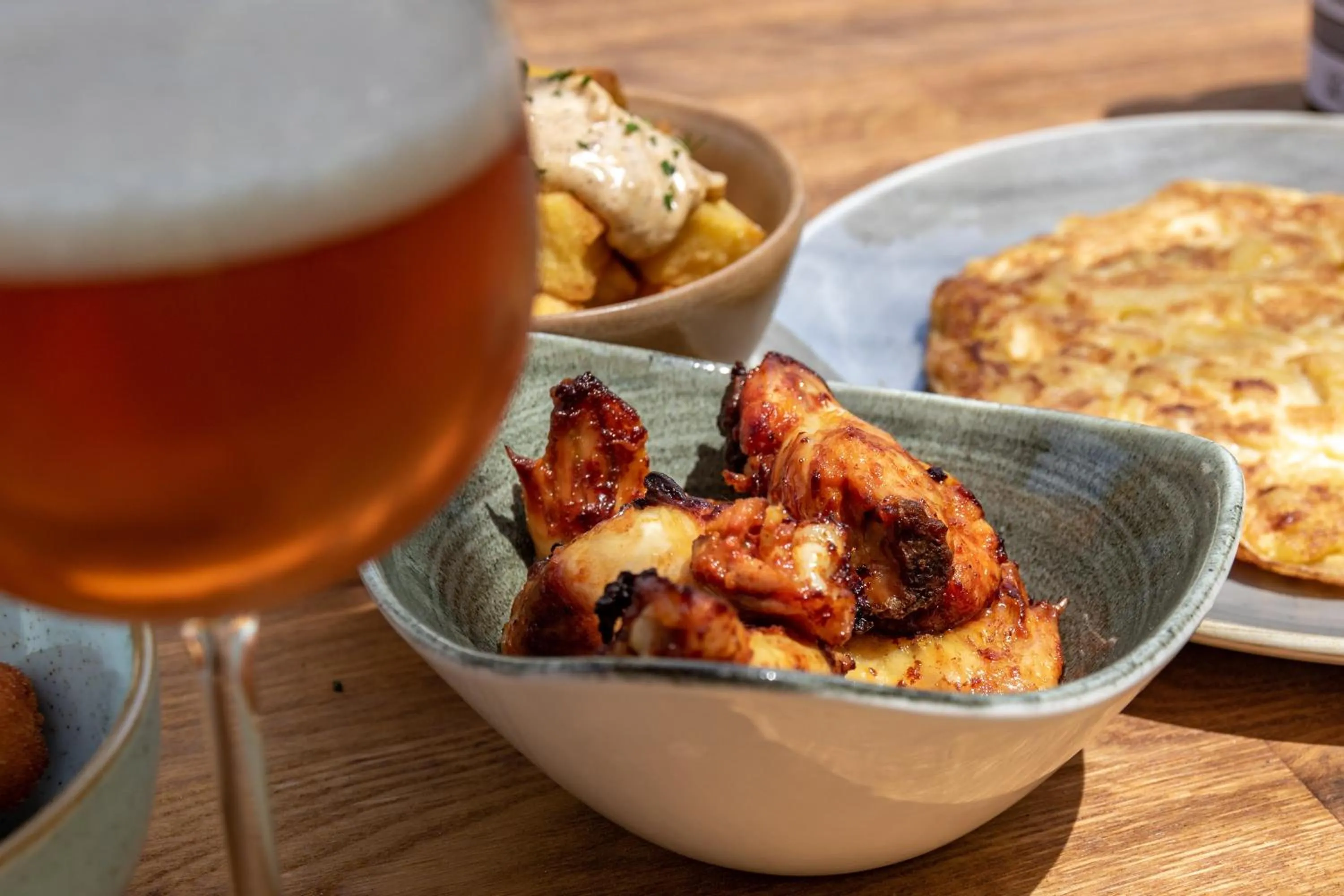 Restaurant/places to eat in Hotel Esteba