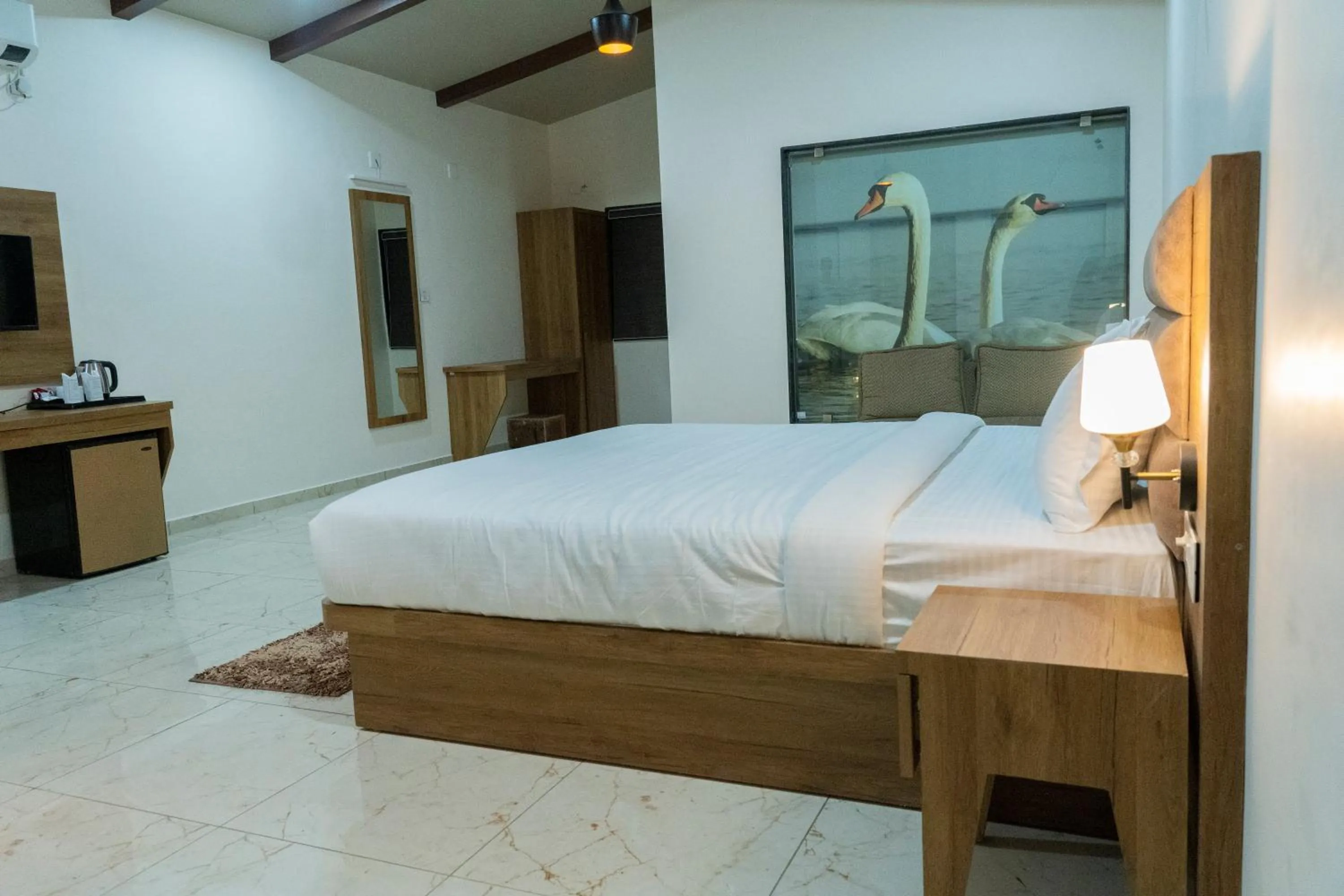 Bedroom in Flamingo Club and Resort Una 3 Km Away from Diu Check Post