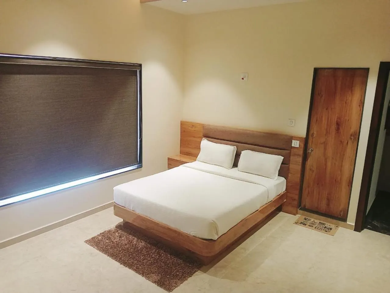 Bed in Flamingo Club and Resort Una 3 Km Away from Diu Check Post