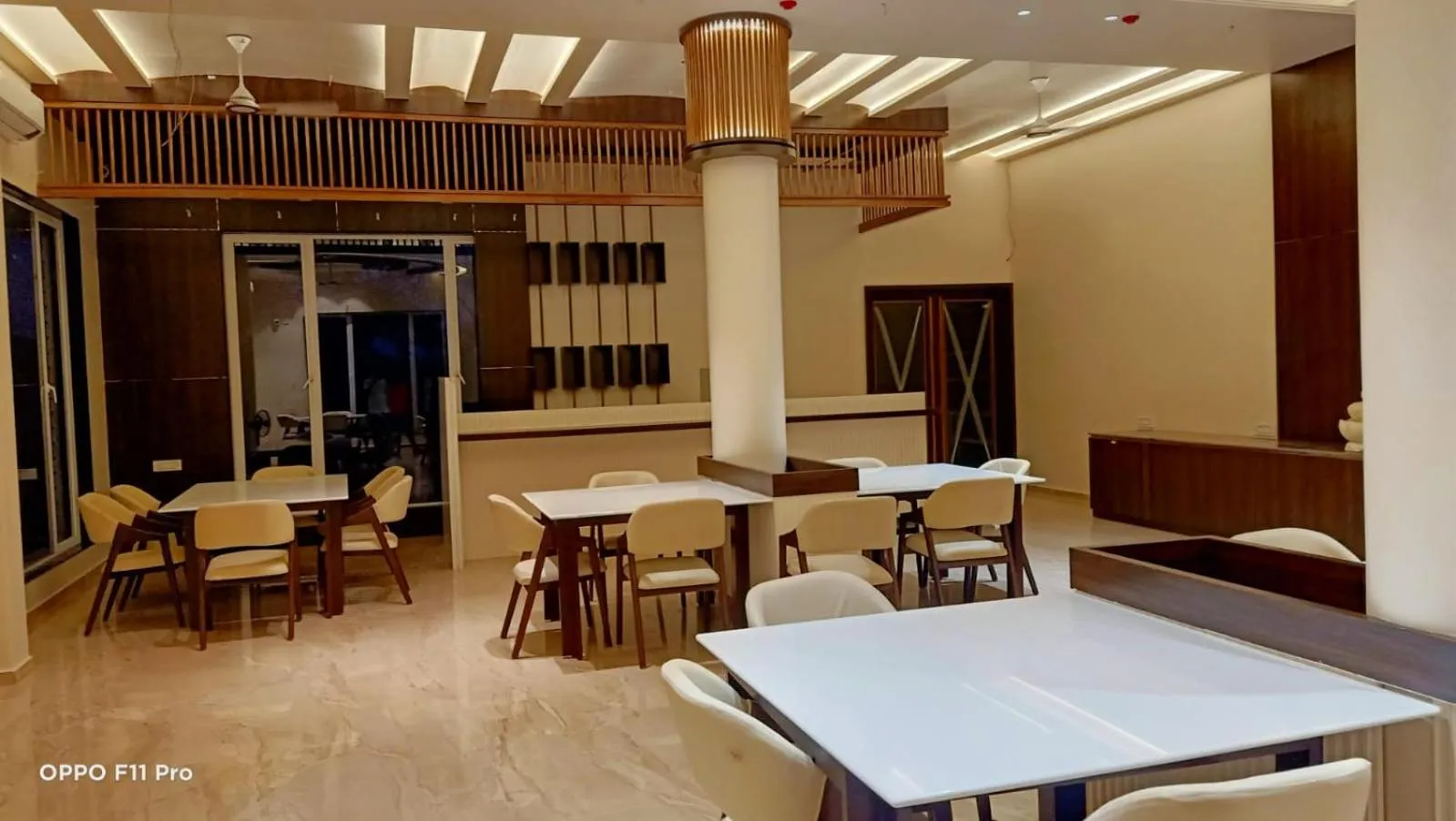 Restaurant/places to eat in Flamingo Club and Resort Una 3 Km Away from Diu Check Post