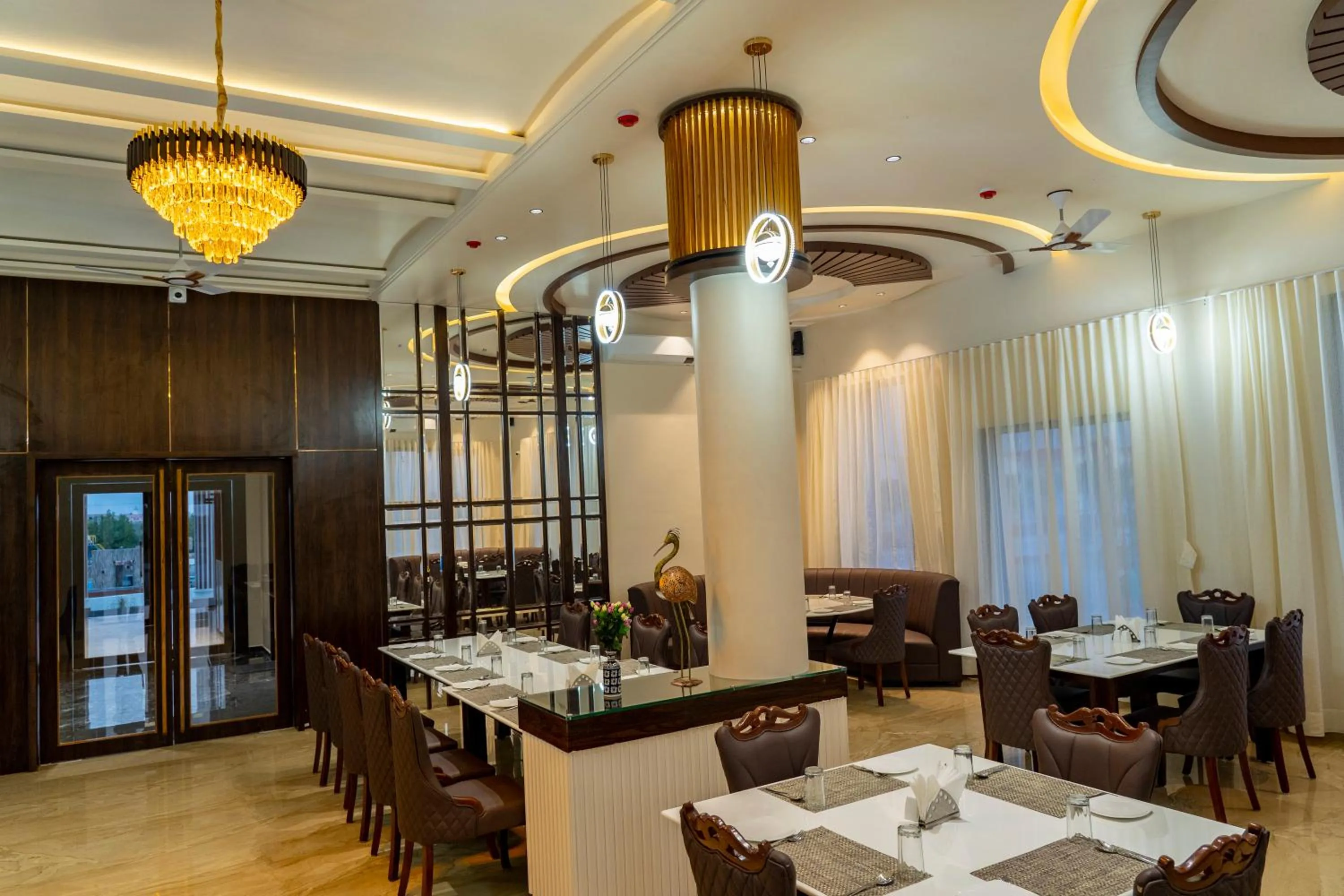 Restaurant/places to eat in Flamingo Club and Resort Una 3 Km Away from Diu Check Post