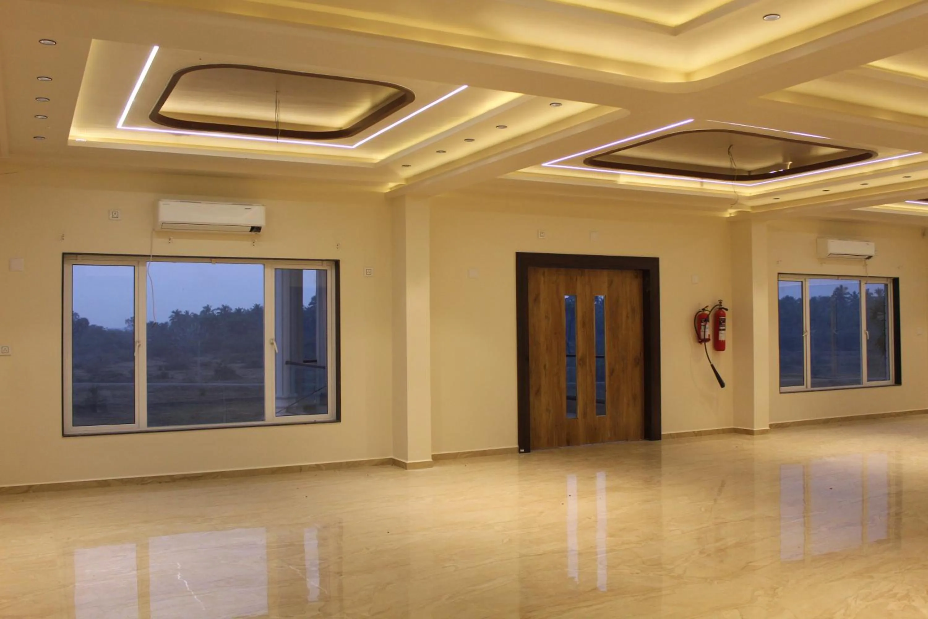 Banquet/Function facilities in Flamingo Club and Resort Una 3 Km Away from Diu Check Post