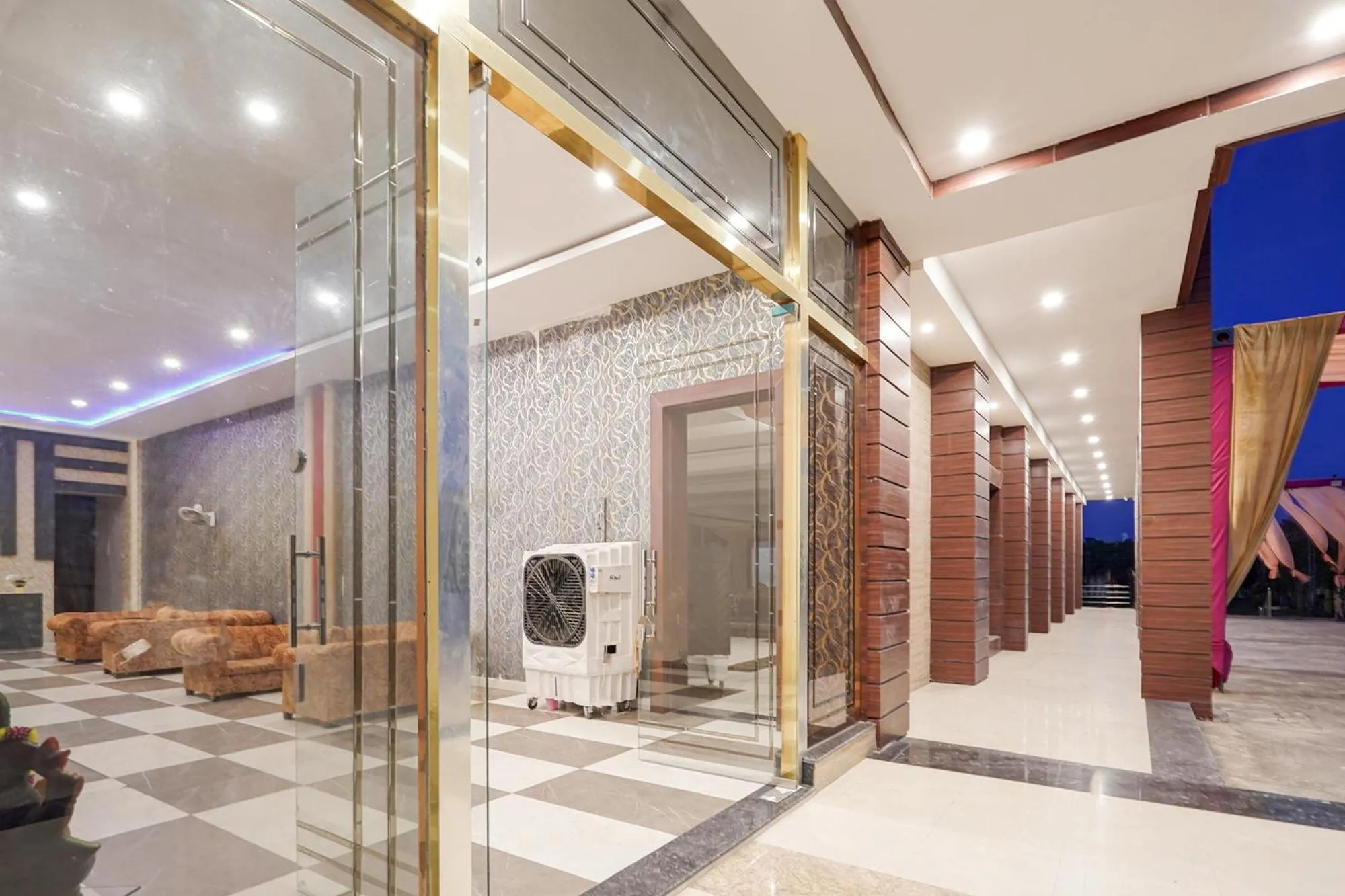 Bed in FabHotel Palm Bliss