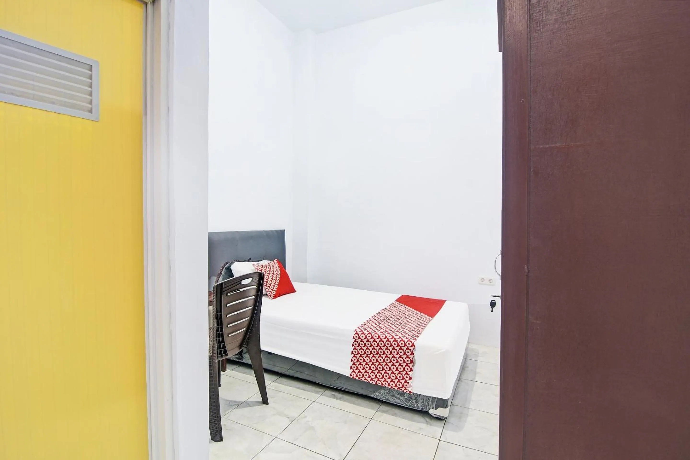 Bedroom, Bed in Hotel O Cvictory Inn