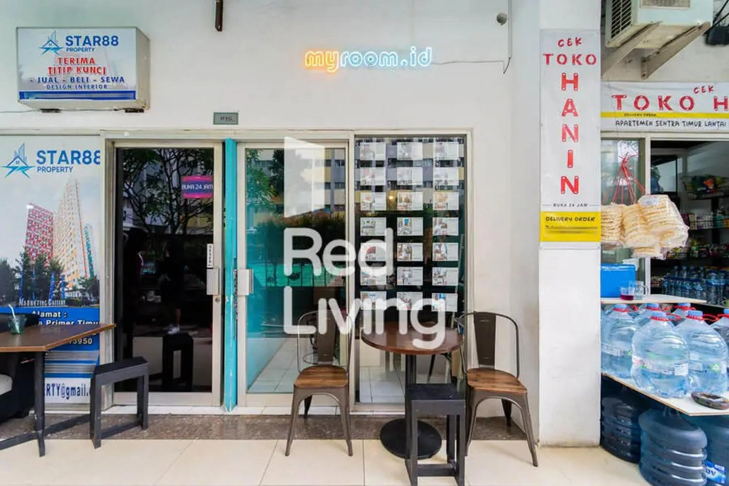 Lobby or reception in RedLiving Apartemen Sentra Timur Residence - Myroom id Tower Green