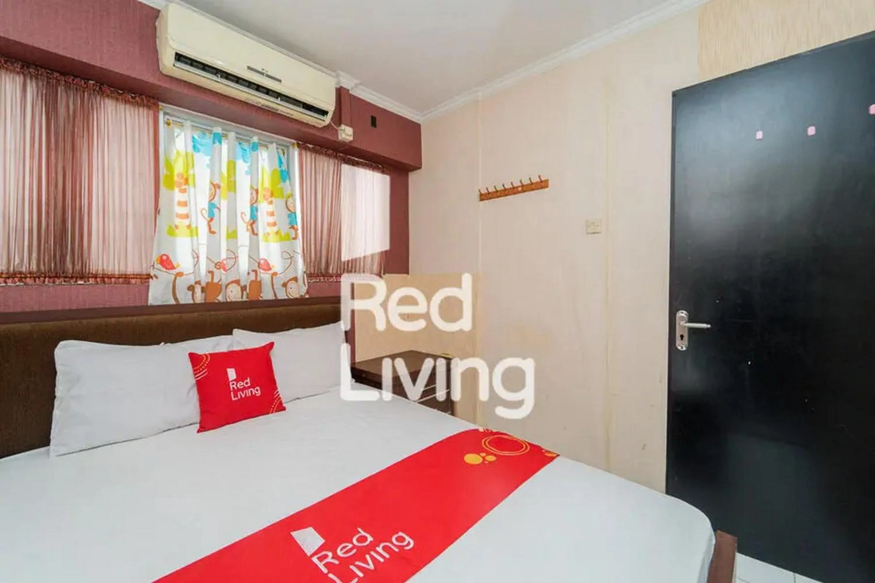 Bedroom, Bed in RedLiving Apartemen Sentra Timur Residence - Myroom id Tower Green