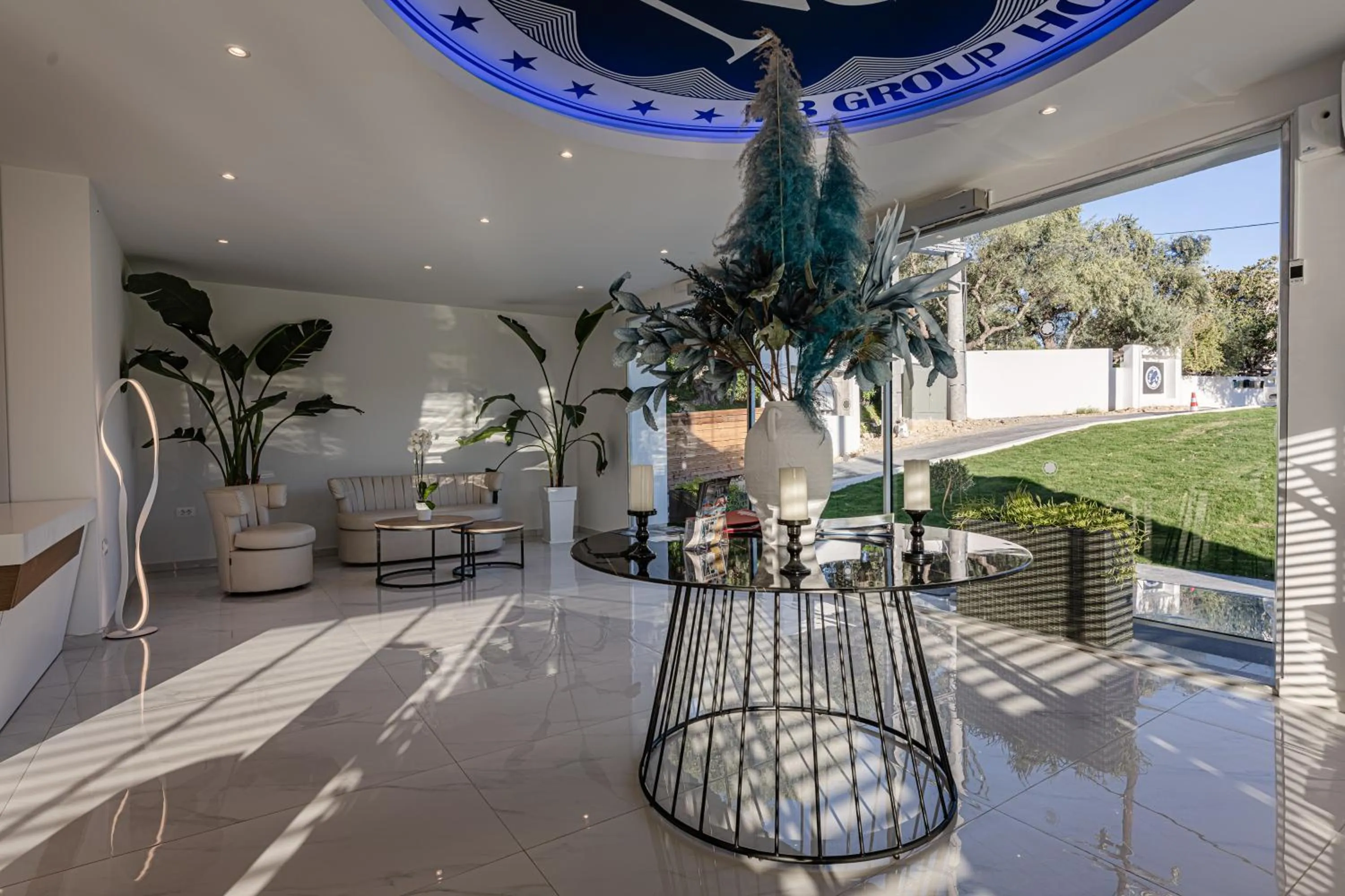 Day in Mirage Bleu Hotel