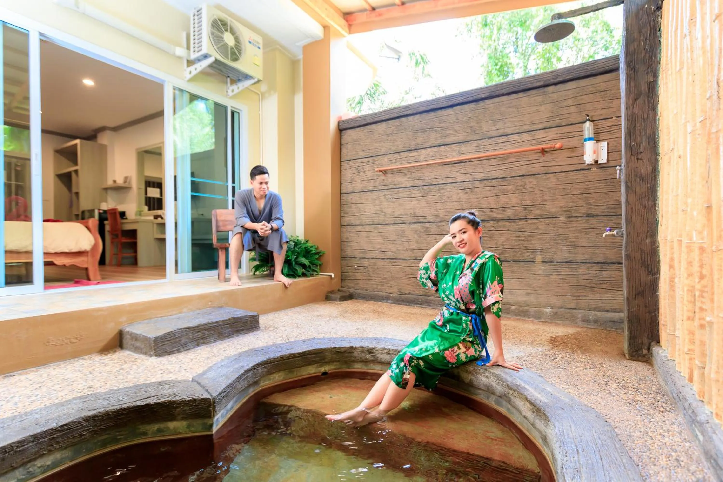 Patio in Saline Hot Spring Resort นำ้พุร้อนเค็ม รีสอร์ท