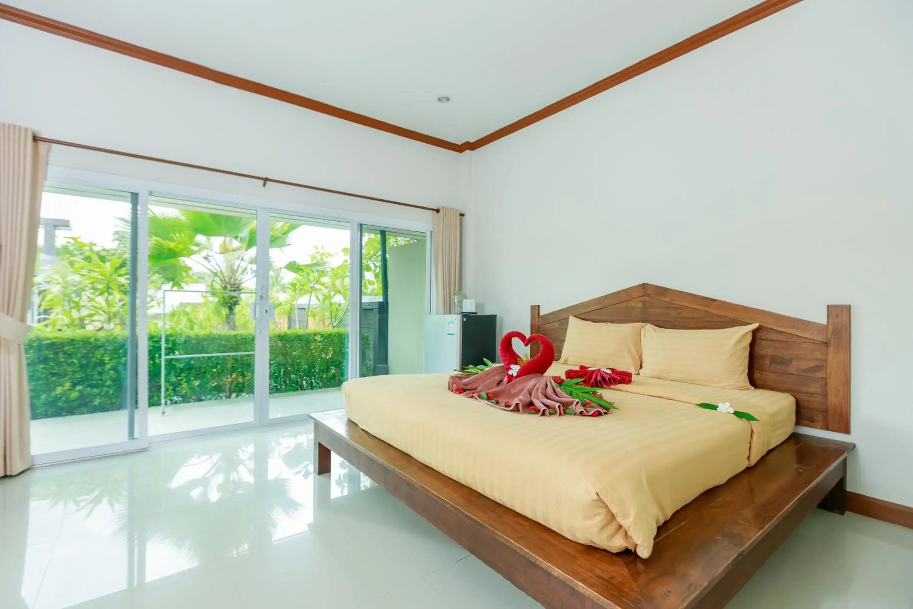 Three-Bedroom Villa in Saline Hot Spring Resort นำ้พุร้อนเค็ม รีสอร์ท Three-Bedroom Villa in Saline Hot Spring Resort นำ้พุร้อนเค็ม รีสอร์ท