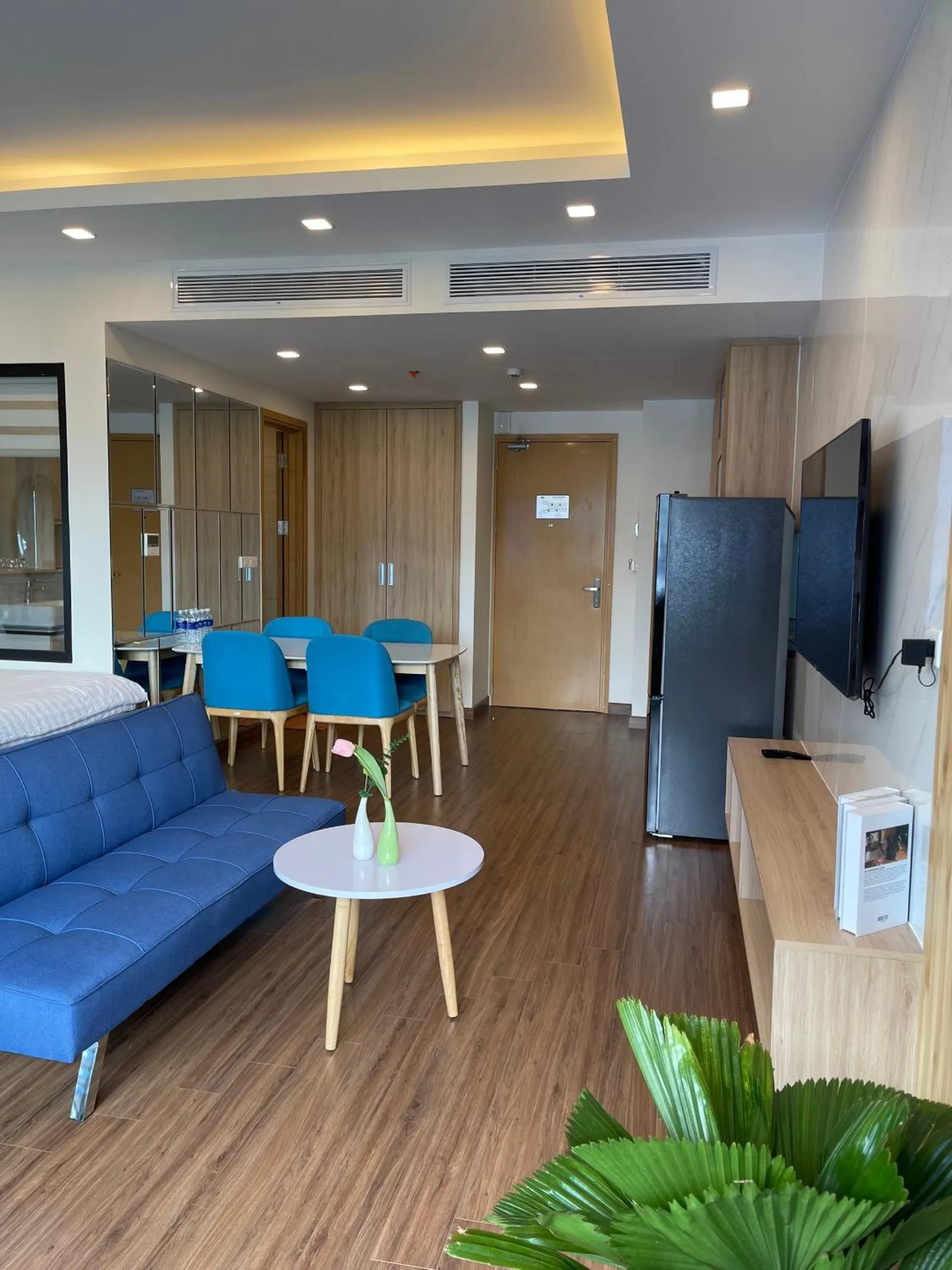 Communal lounge/ TV room in Tony Apartment -FLC Sea Tower Quy Nhon