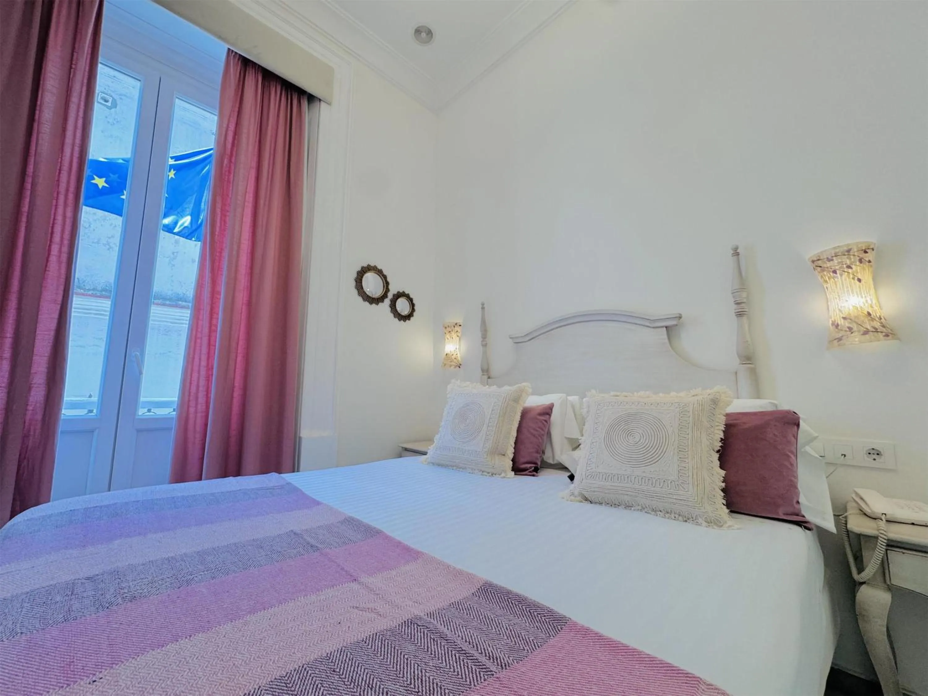 Bed in Hotel Boutique Las Cortes De Cádiz