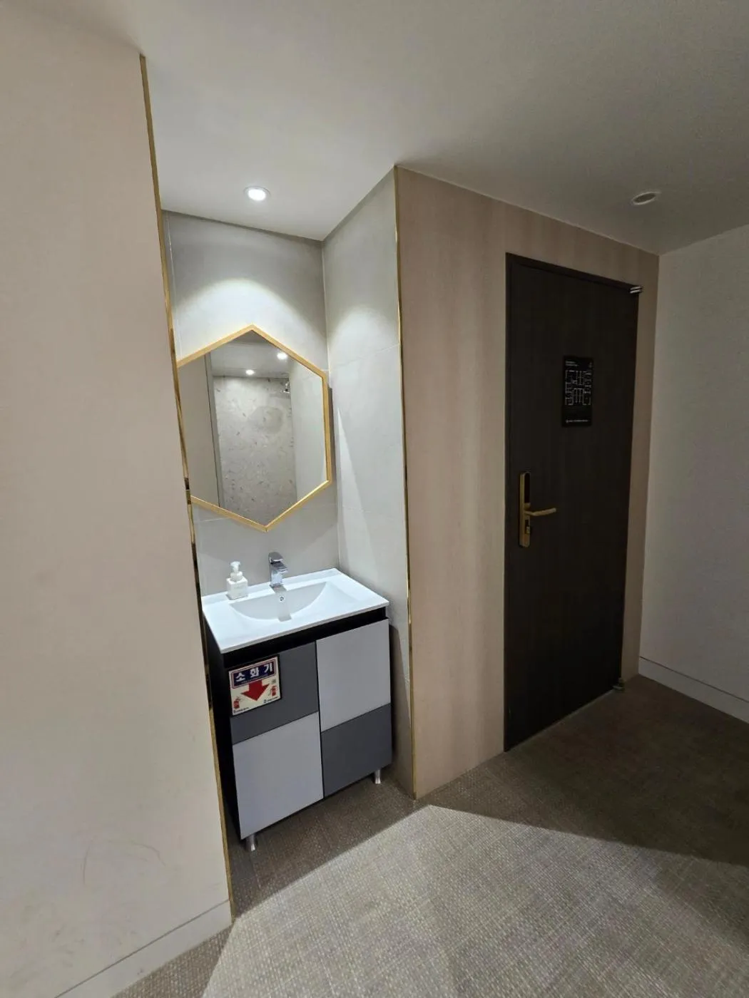 Toilet in Hotel The Grang Seogwipo