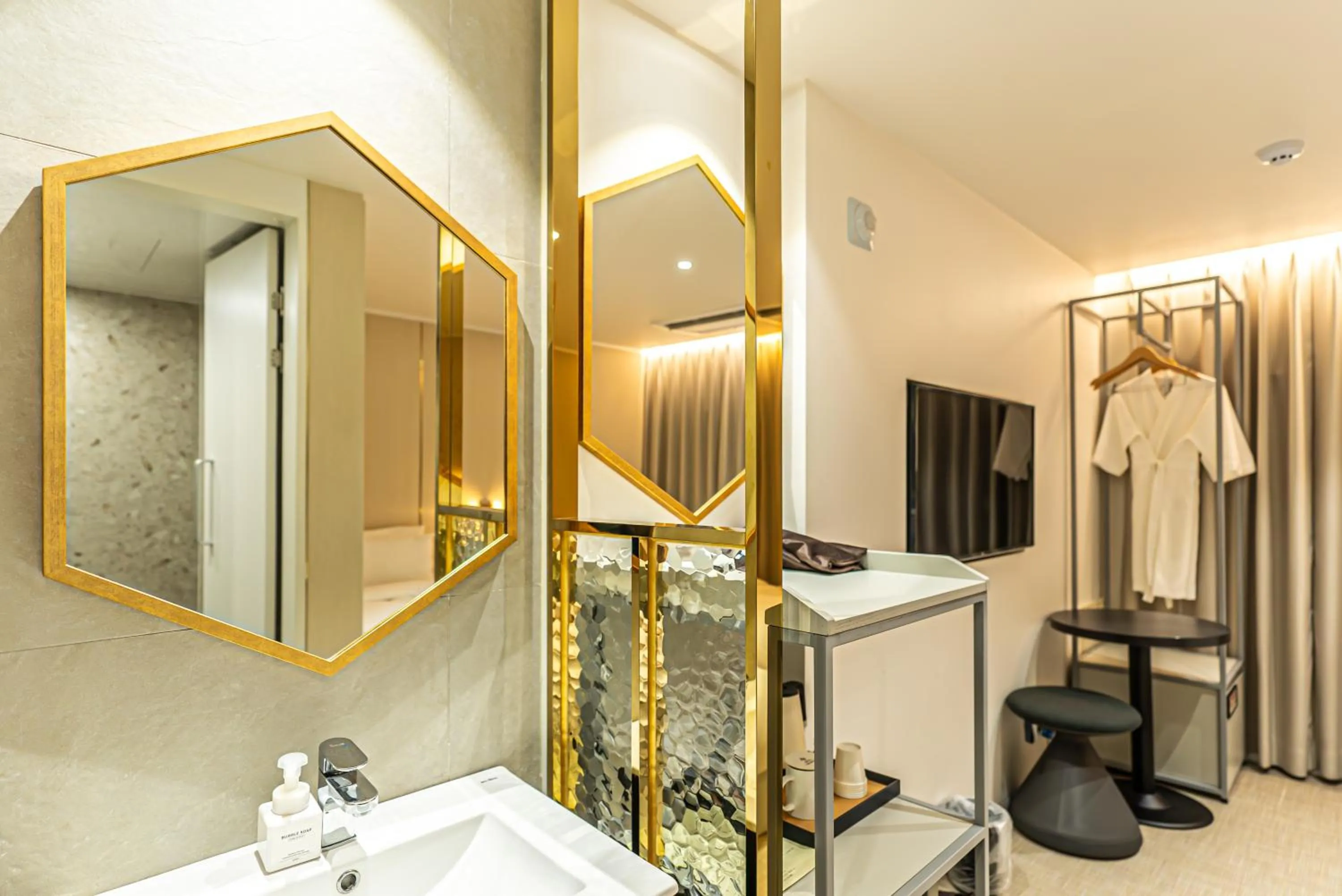 Bathroom in Hotel The Grang Seogwipo