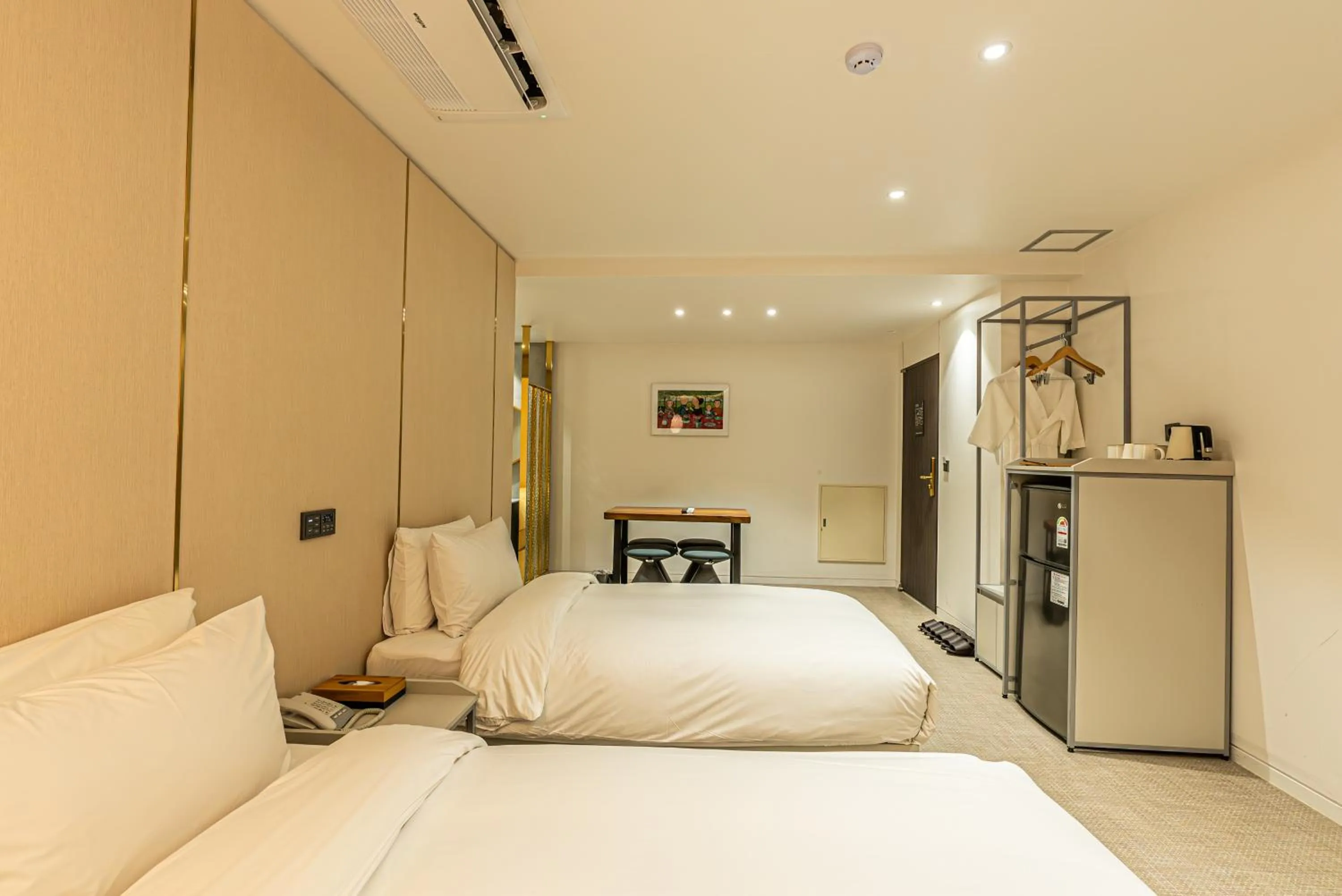 Bedroom, Bed in Hotel The Grang Seogwipo