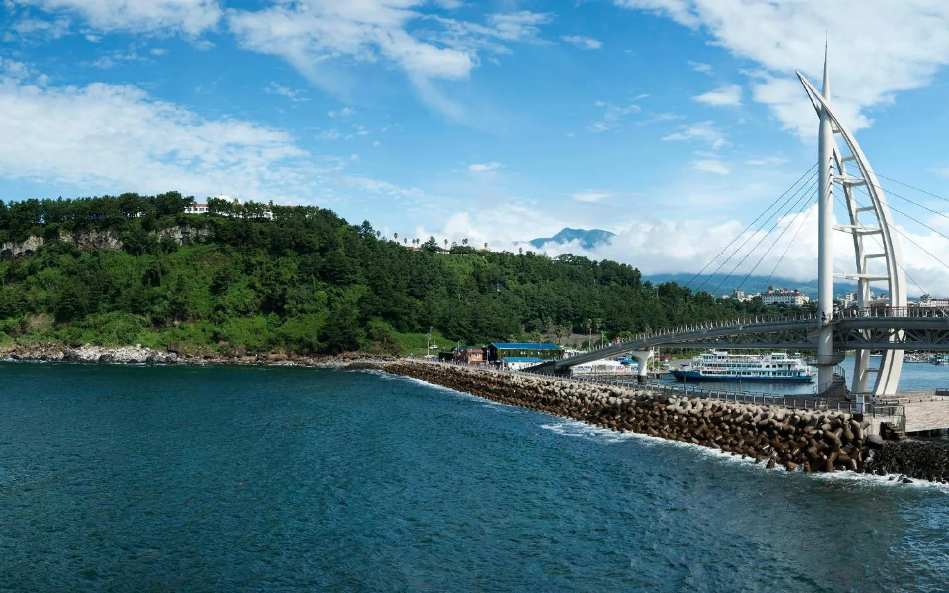 Nearby landmark in Hotel The Grang Seogwipo