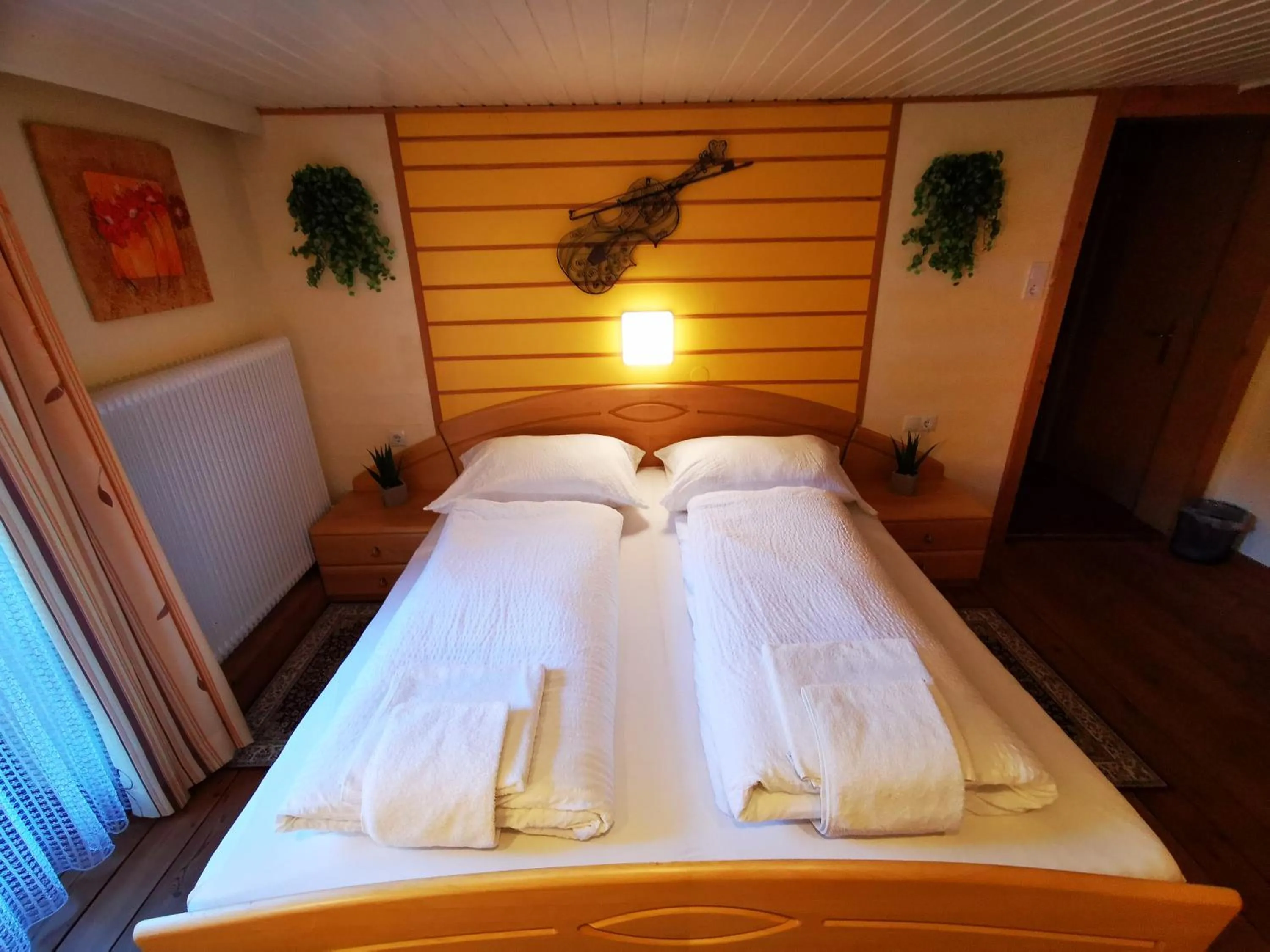 Bed in Gasthof Geronimo