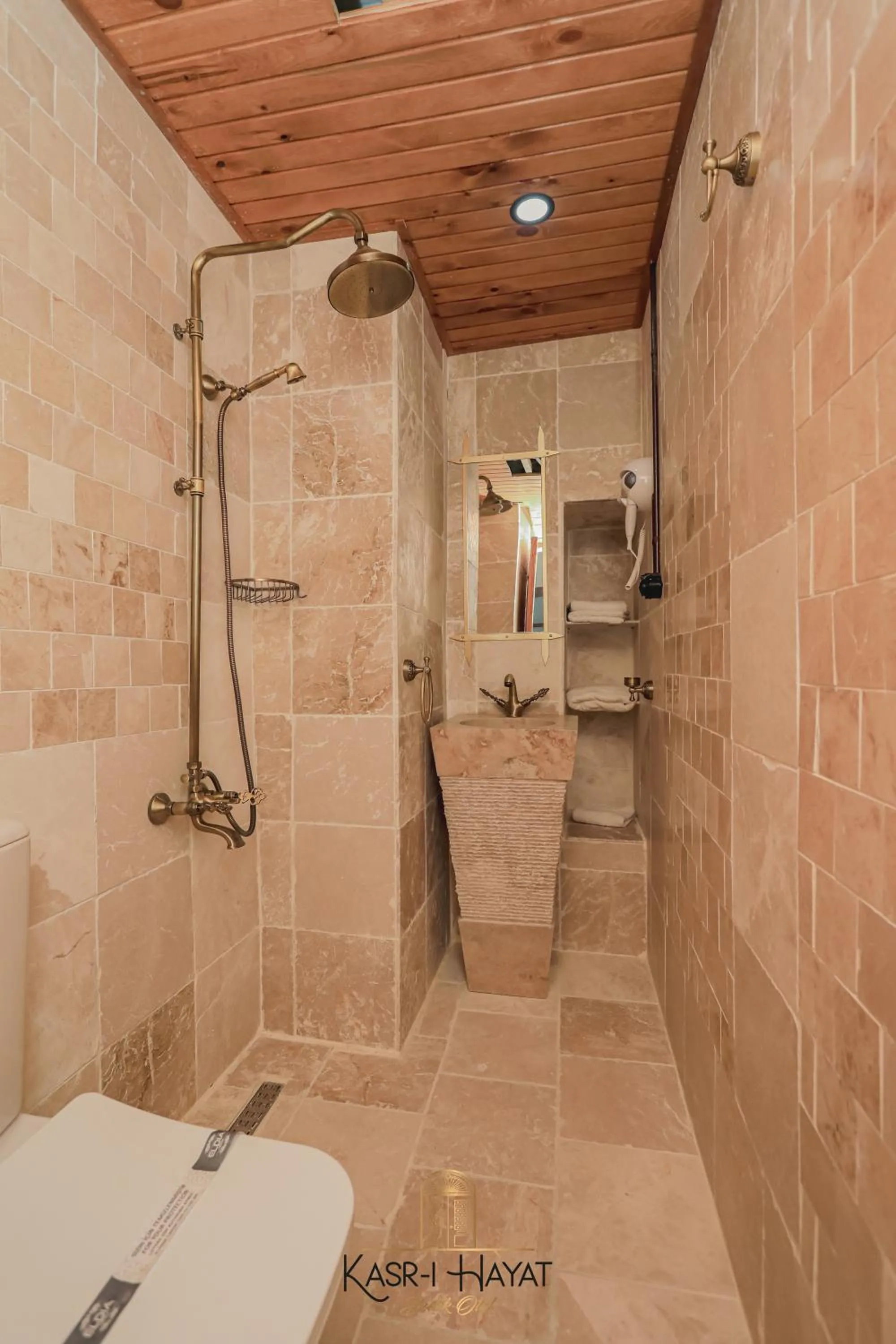 Bathroom in Kasr-ı Hayat