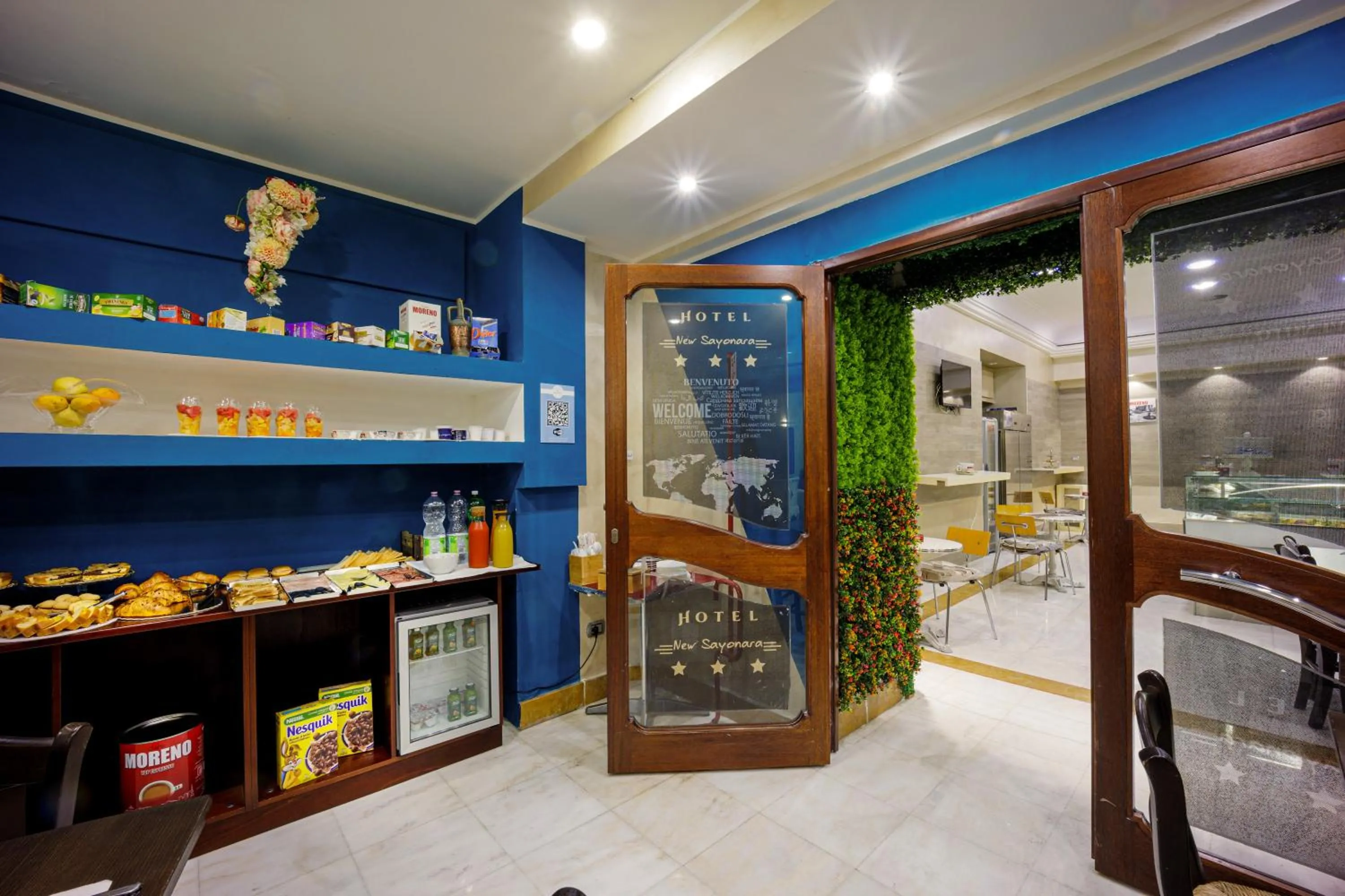 Restaurant/places to eat in New Sayonara