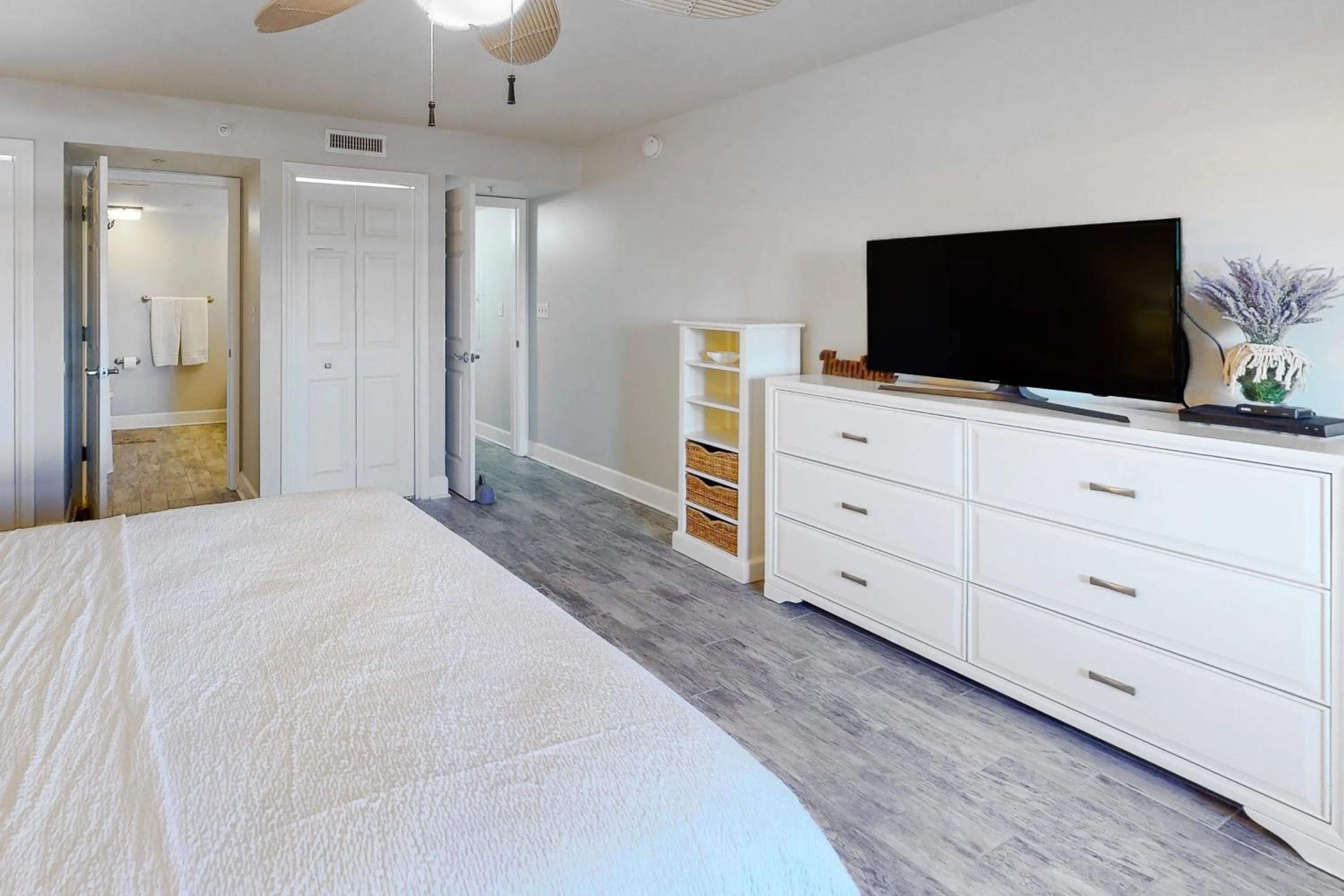 Bed in Pelican Isle Paradise